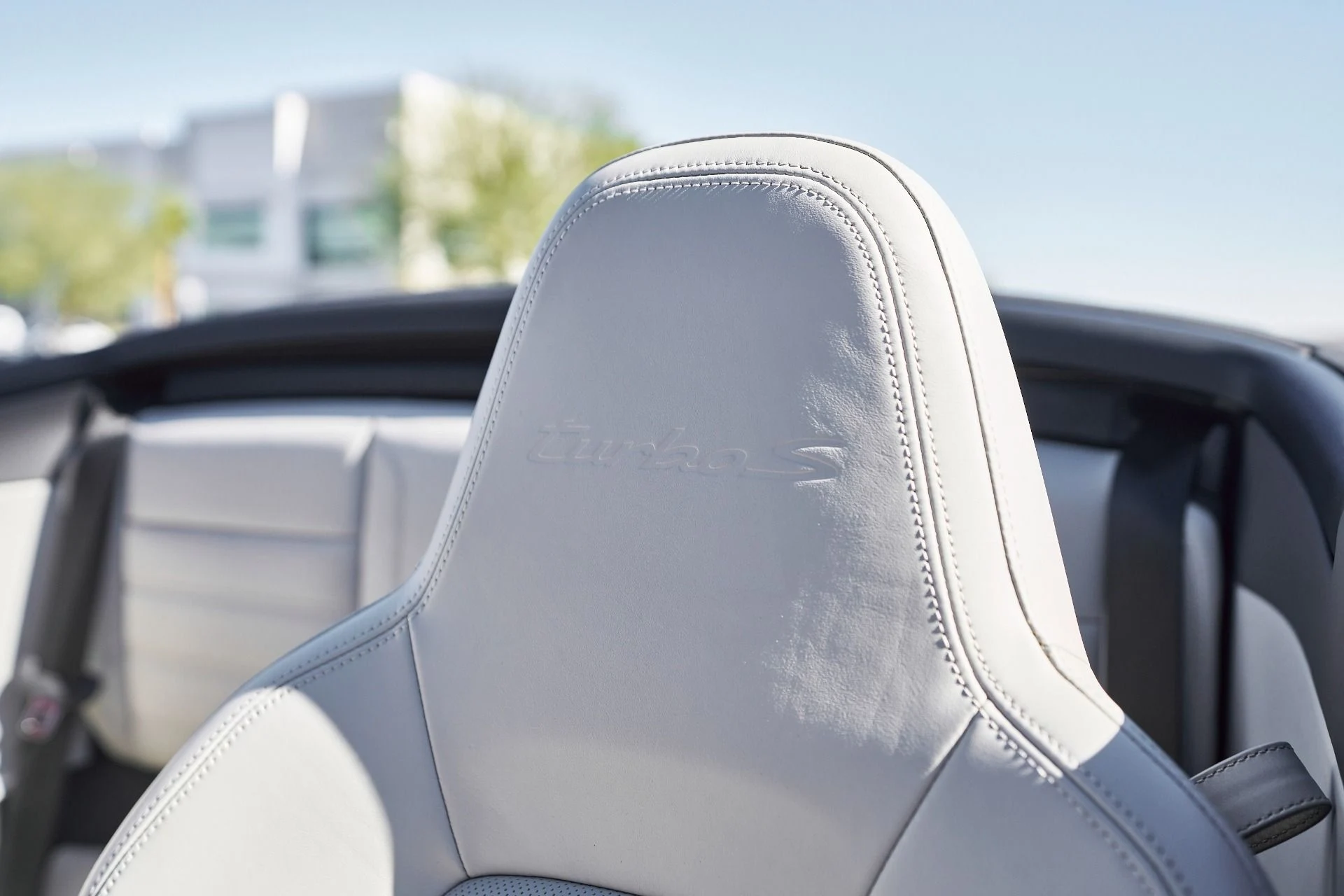 mph043_3517269998_Used_2023_Porsche_911_Turbo_1762568173_2d2e73ca1d