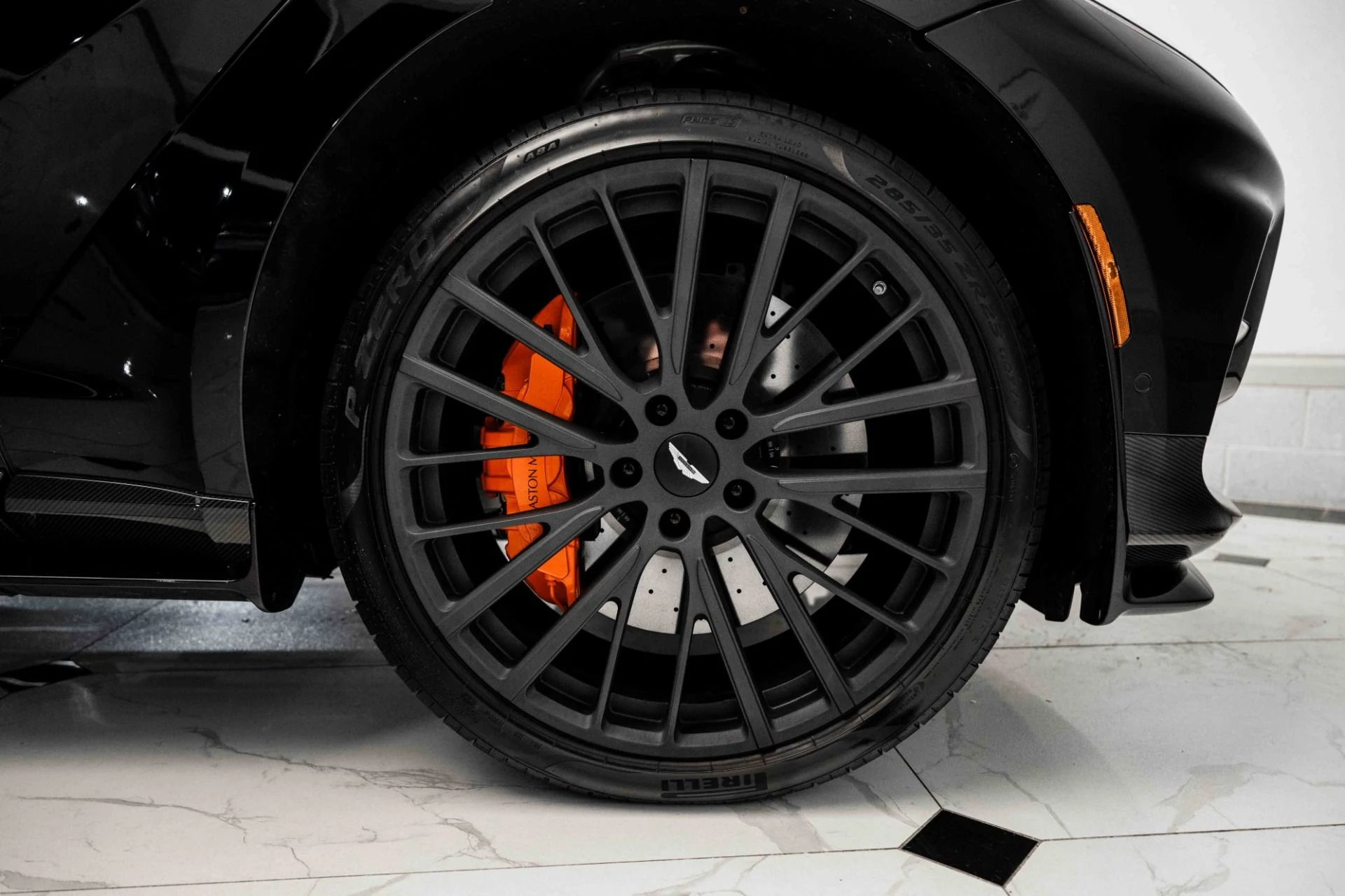 mph043_3556220487_Used_2023_Aston_Martin_DBX_707_1729954912_49cc79a014