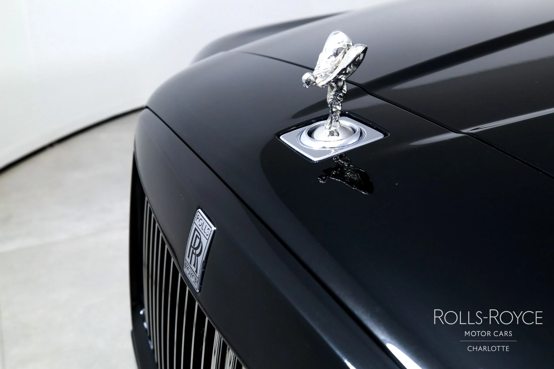 mph043_3561734348_Used_2022_Rolls_Royce_Cullinan_1769449841_5e17887a03