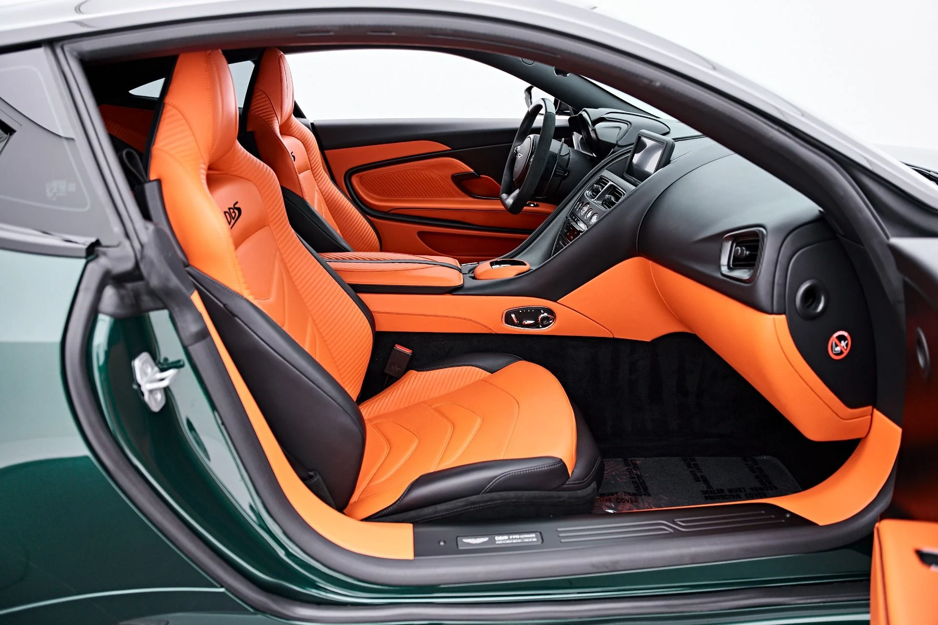 mph043_3563040122_Used_2023_Aston_Martin_DBS_Ultimate_1787789436_c7211e5afb