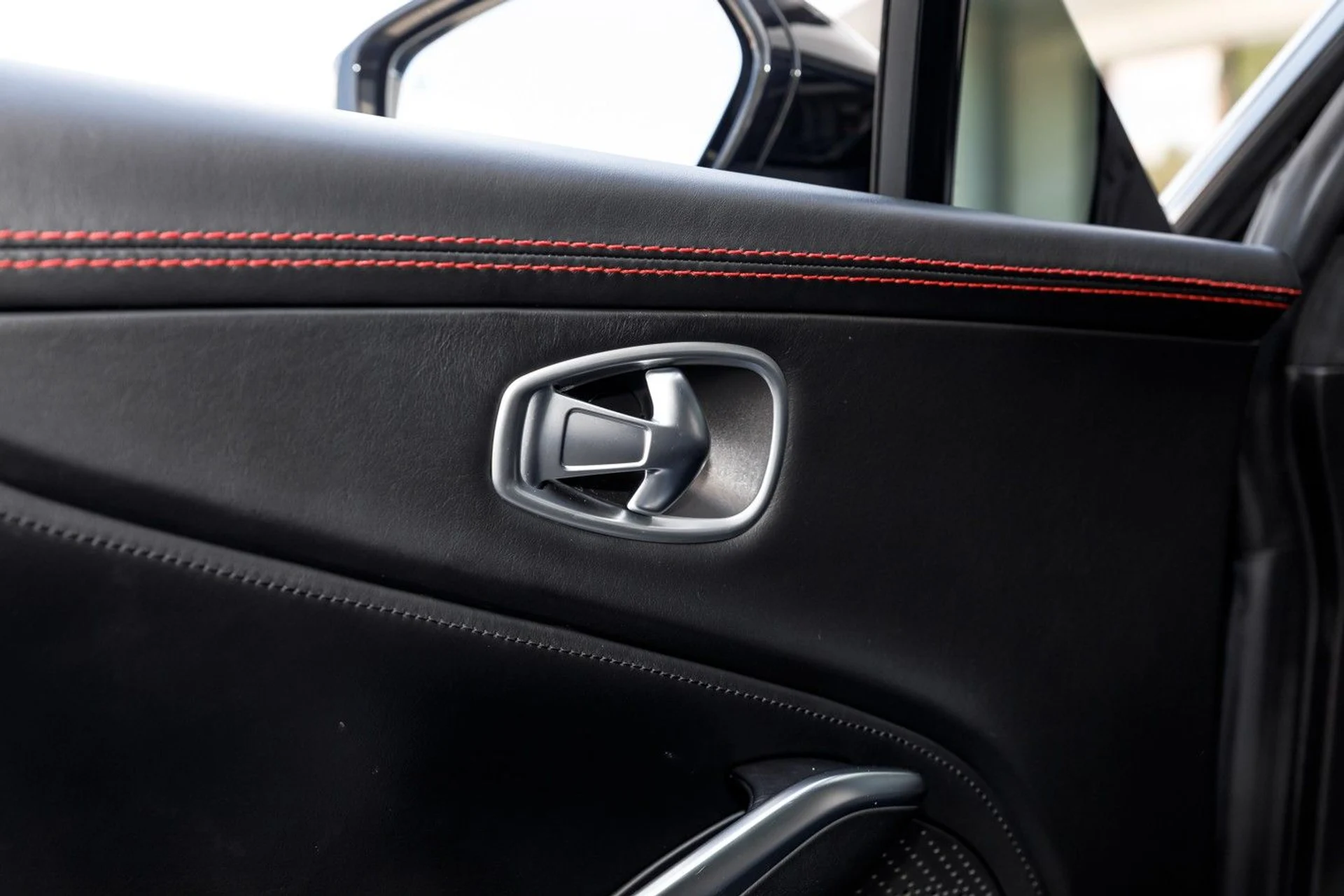 mph043_3565766989_Used_2021_Aston_Martin_DBX_a47942187b