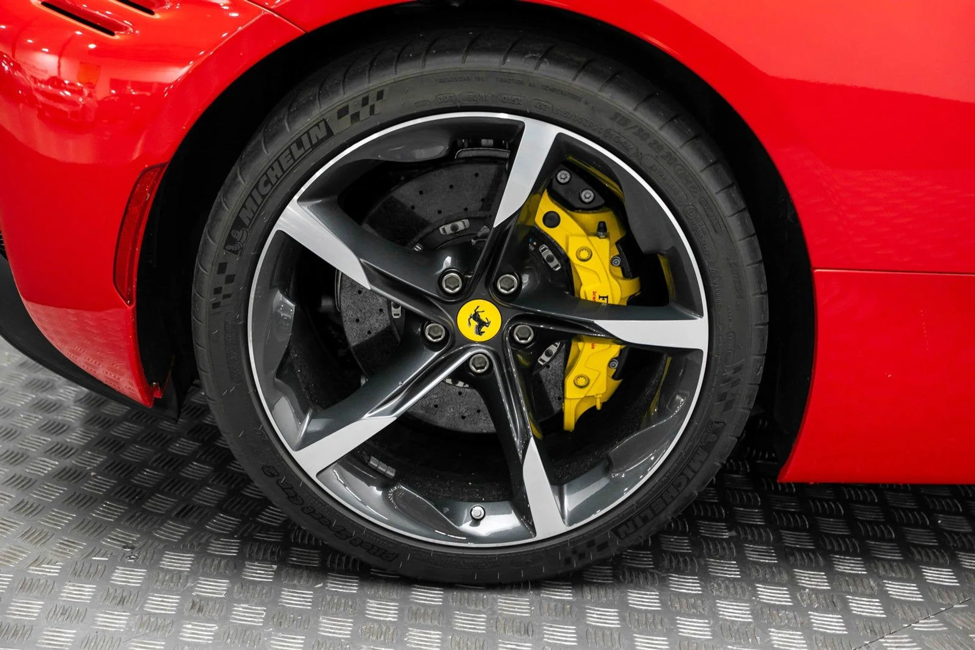 mph043_3569838150_c9c2baf6b86b4e5d9af723e84d00c754_92b1606dbf