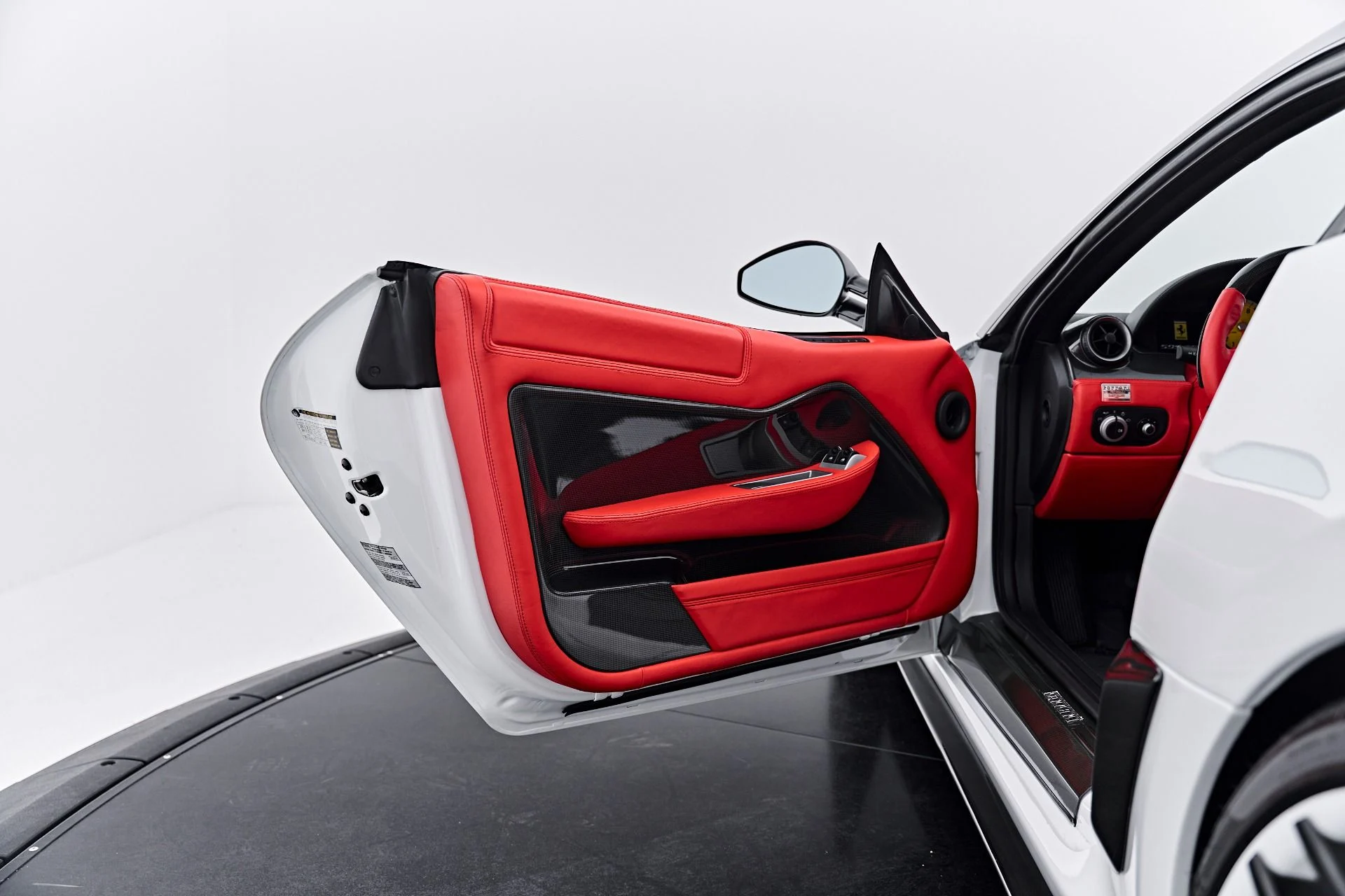 mph043_359860434_Used_2009_Ferrari_599_GTB_Fiorano_1790619531_da6e1b99f4