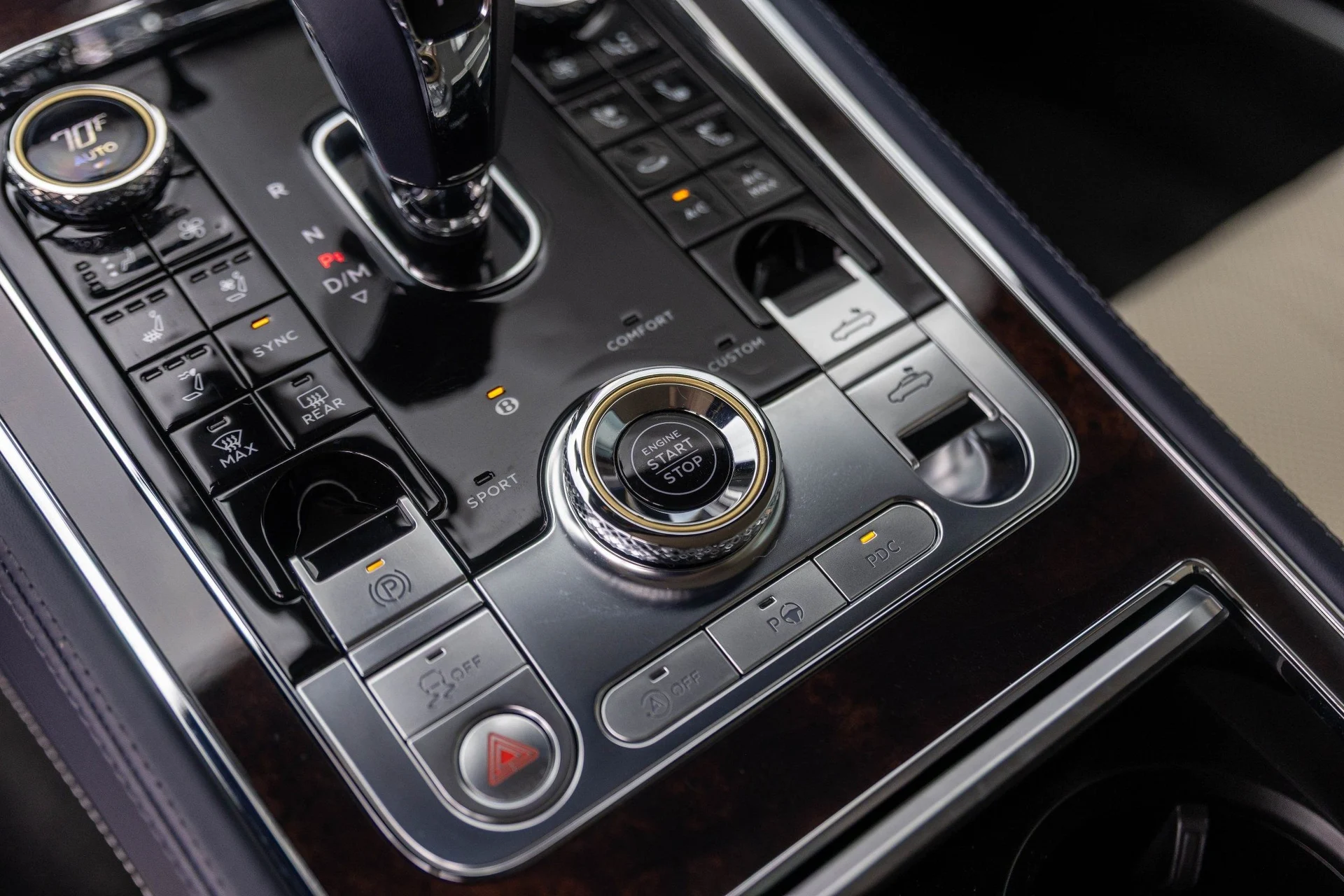 mph043_3612235222_Hi_Tech_Luxury_Imports_LLC_SCBDG_4_ZG_1_PC_008673_image_43_e5c02cfe7b