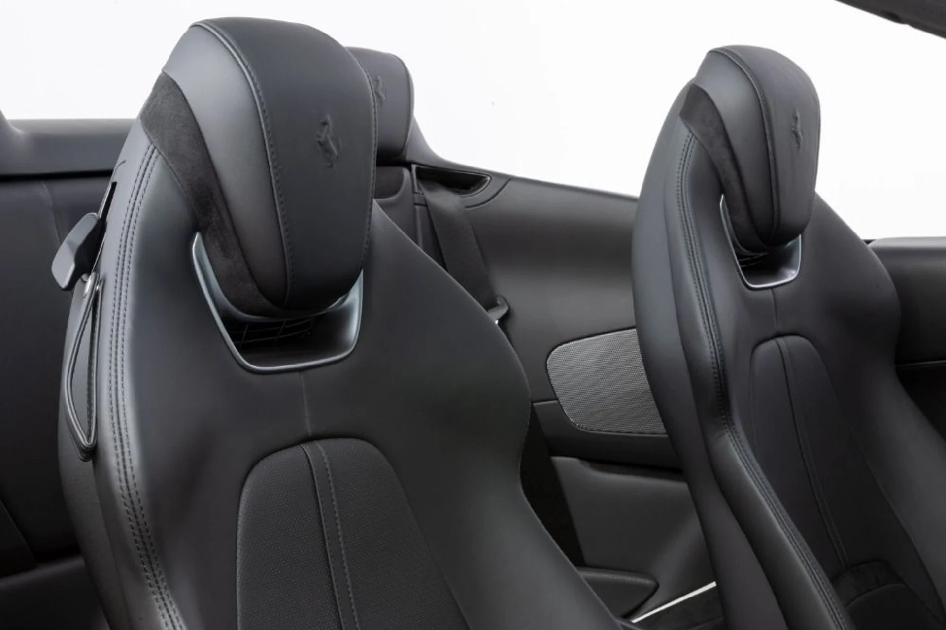 mph043_3621232159_Used_2024_Ferrari_Roma_Spider_31de1ed1c4