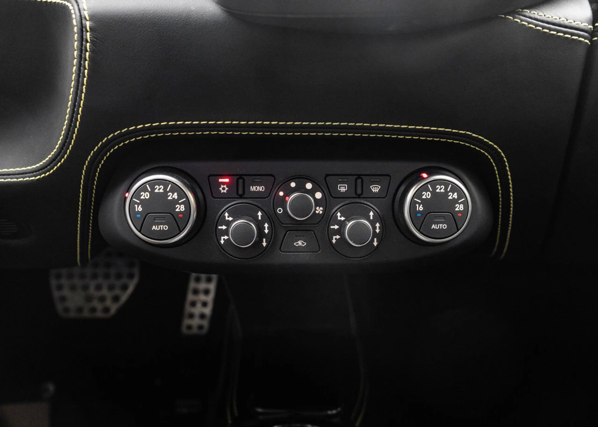 mph043_3621402530_ferrari_458_italia_2015_9fd14d0ac8