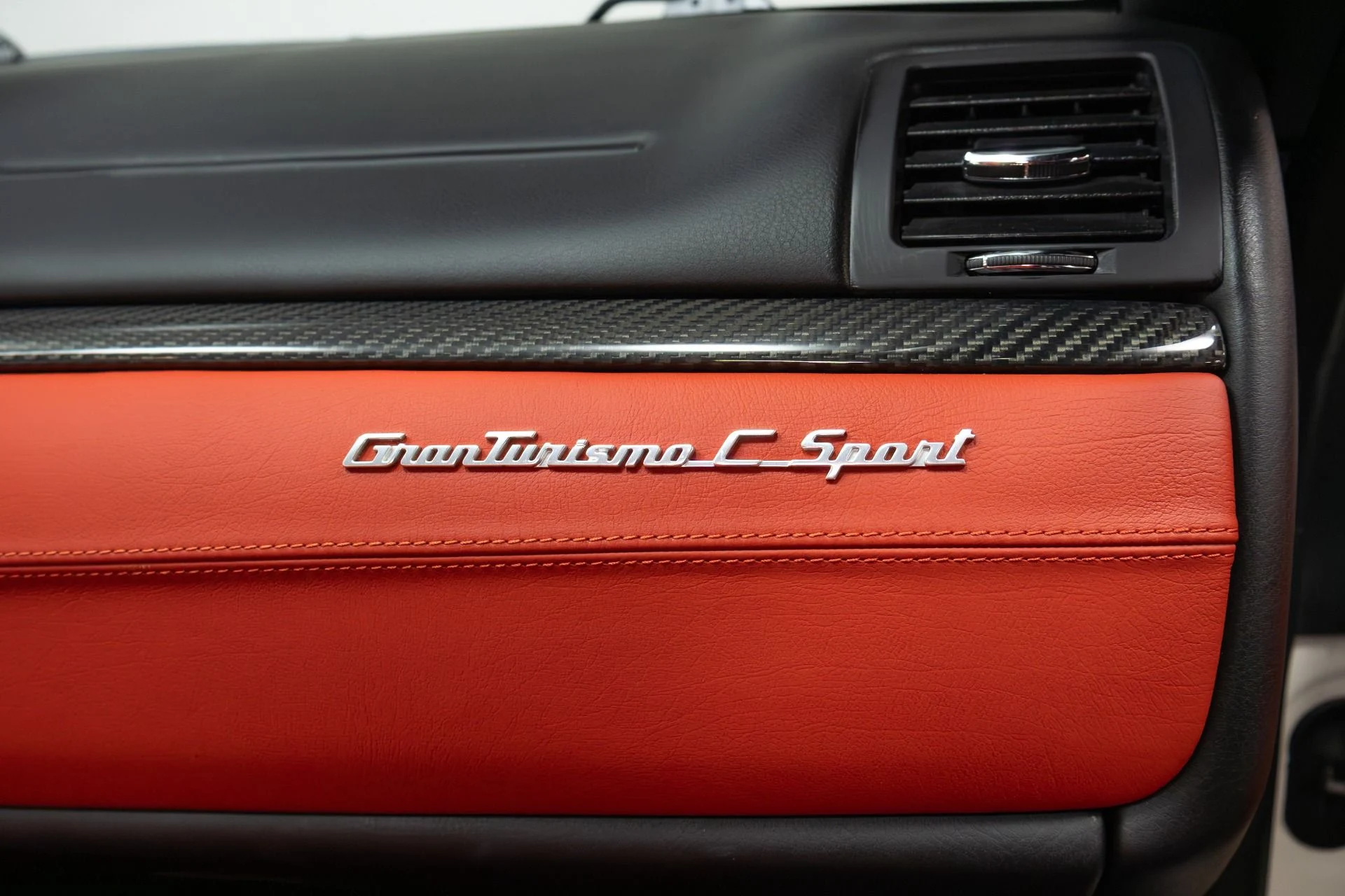 mph043_3634581967_Used_2018_Maserati_Gran_Turismo_1761598740_adaf862b77