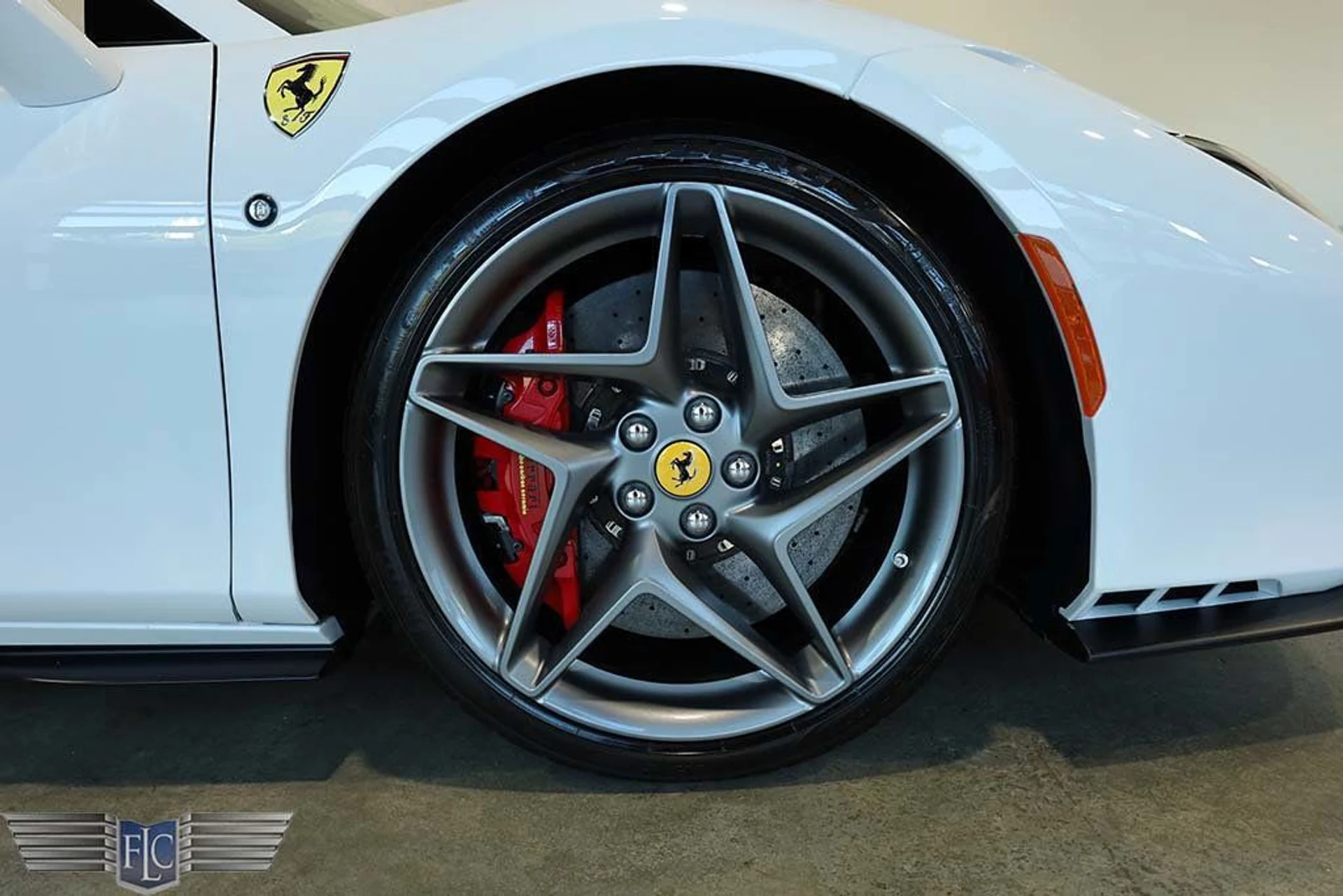 mph043_365510238_used_2023_ferrari_f8_spider_convertible_9689_22983772_44_1024_e6b03bc013