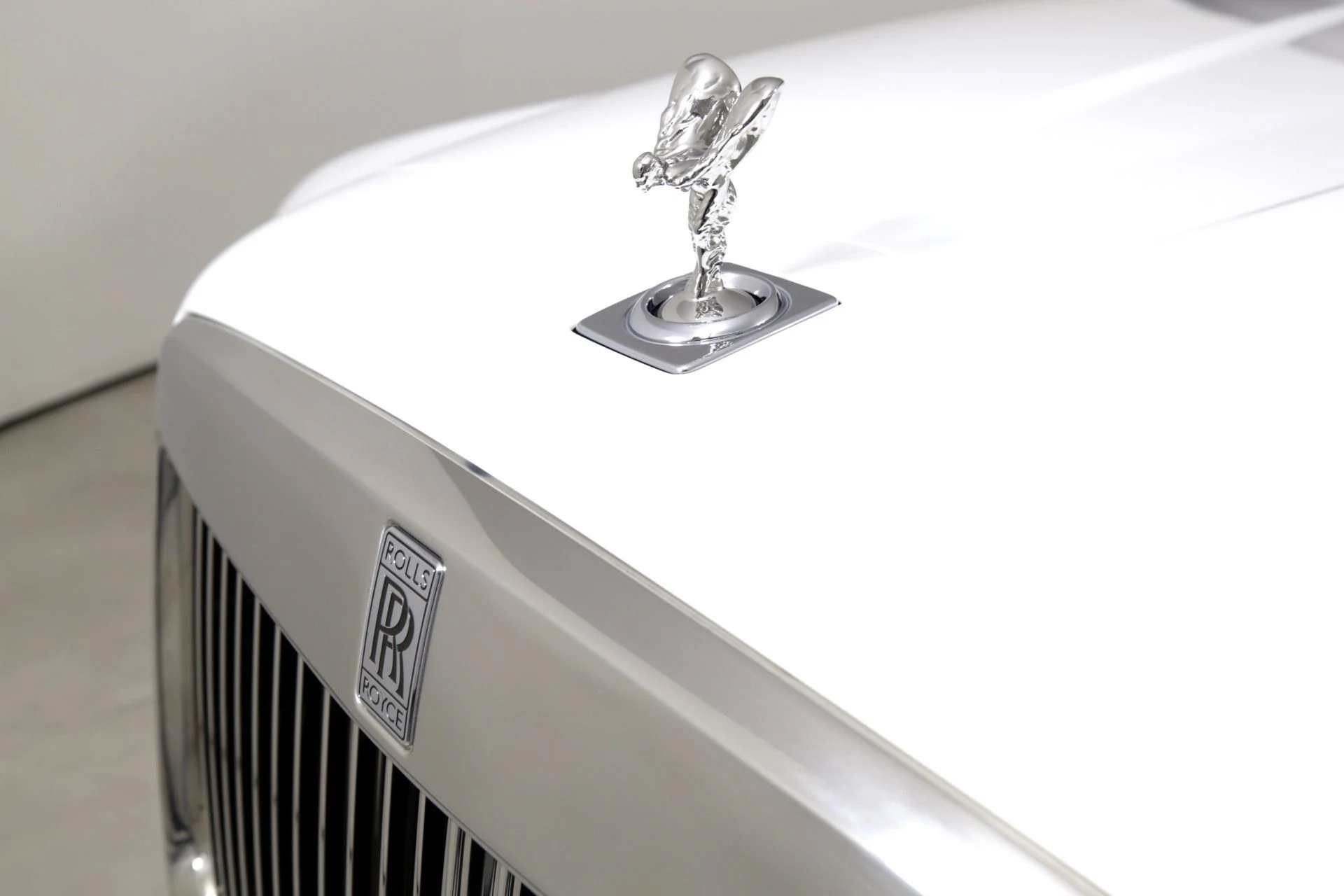 mph043_3673618011_Used_2024_Rolls_Royce_Cullinan_1715876622_fe137d02b5