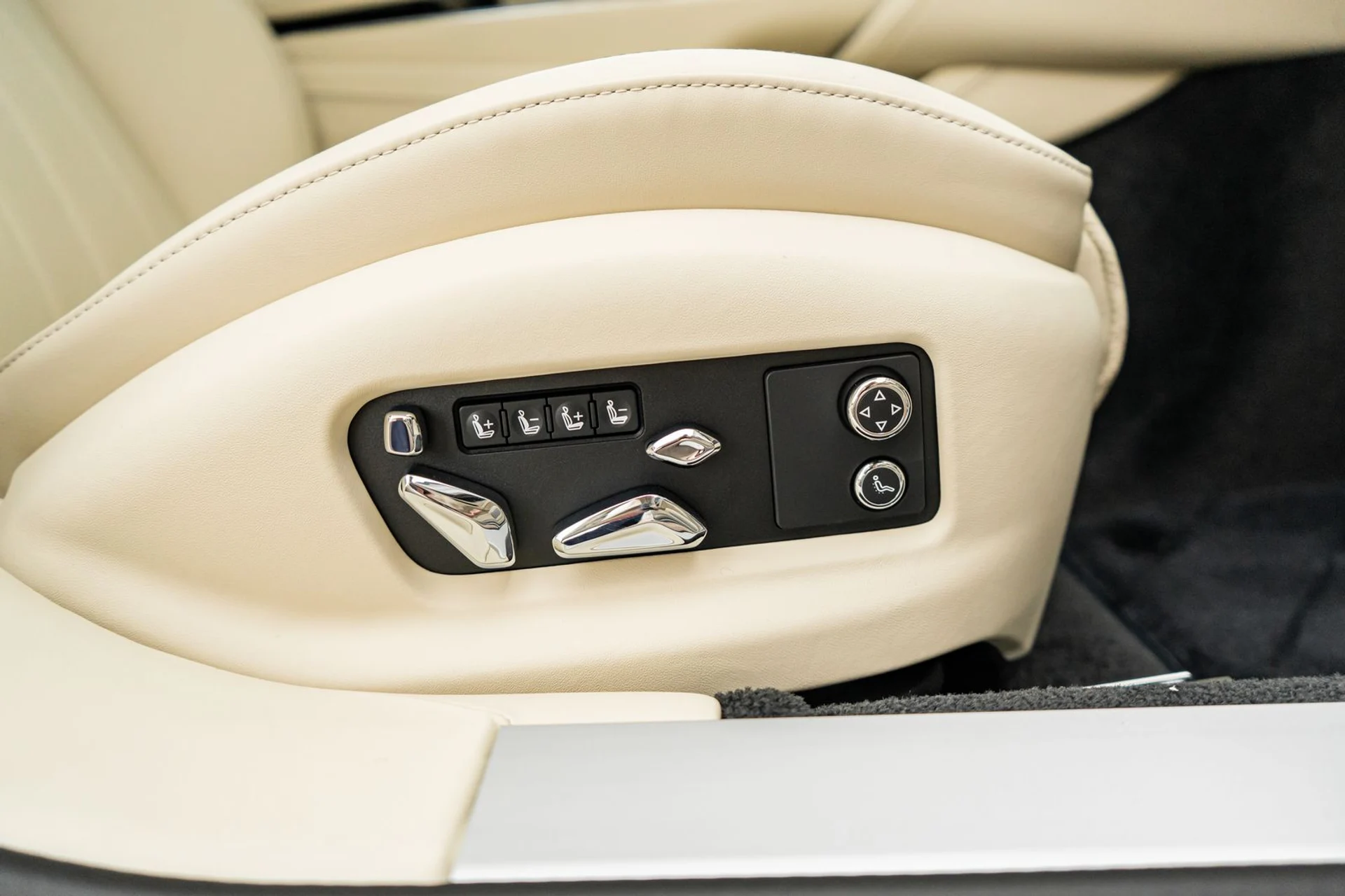 mph043_3679533854_2a5c5daf_c6ce_4856_b0f9_b2deab2bef34_4dd6c40933