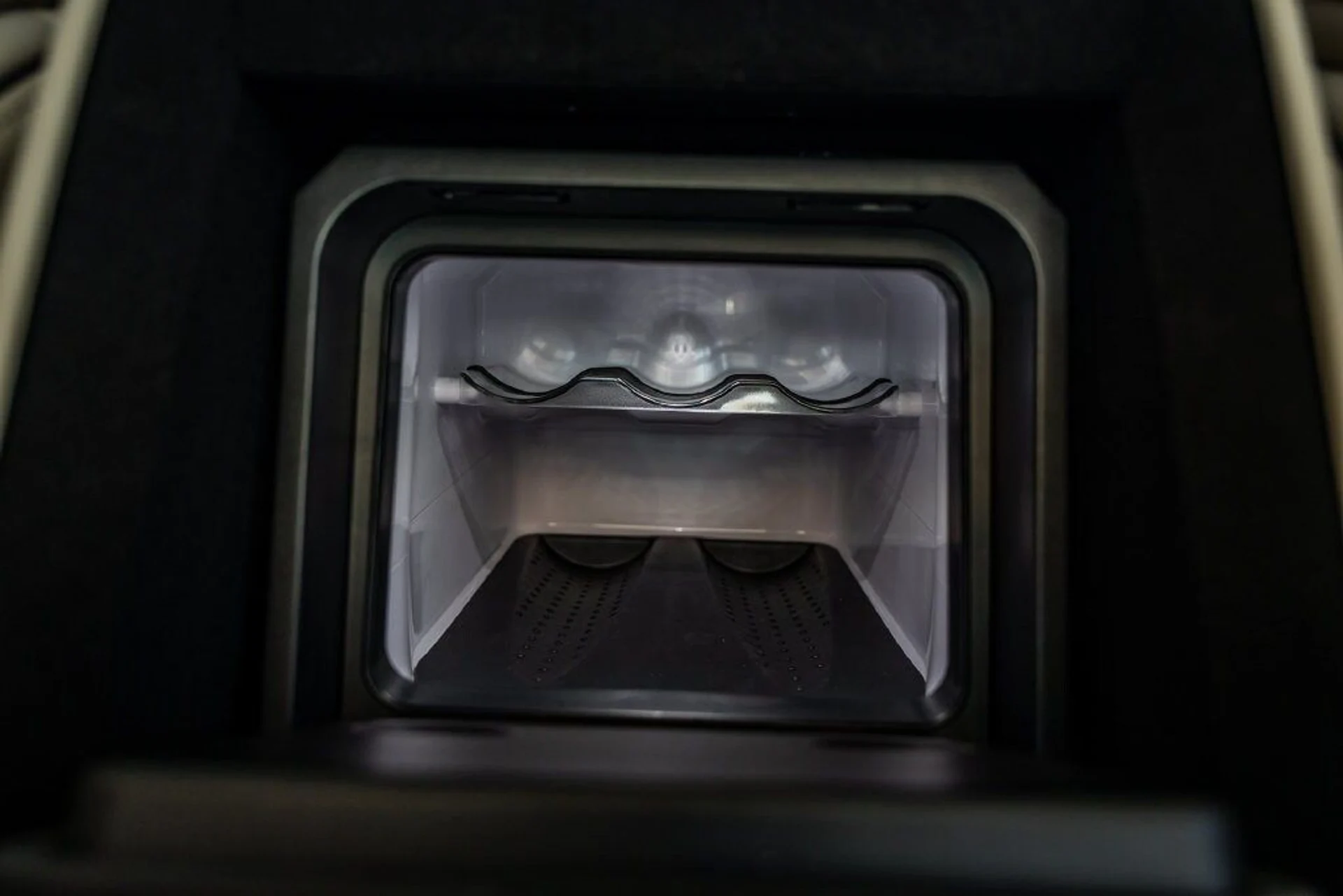 mph043_3680786533_94f18c93acb30fb3a7c494803eb4fd14x_1a35f897f8