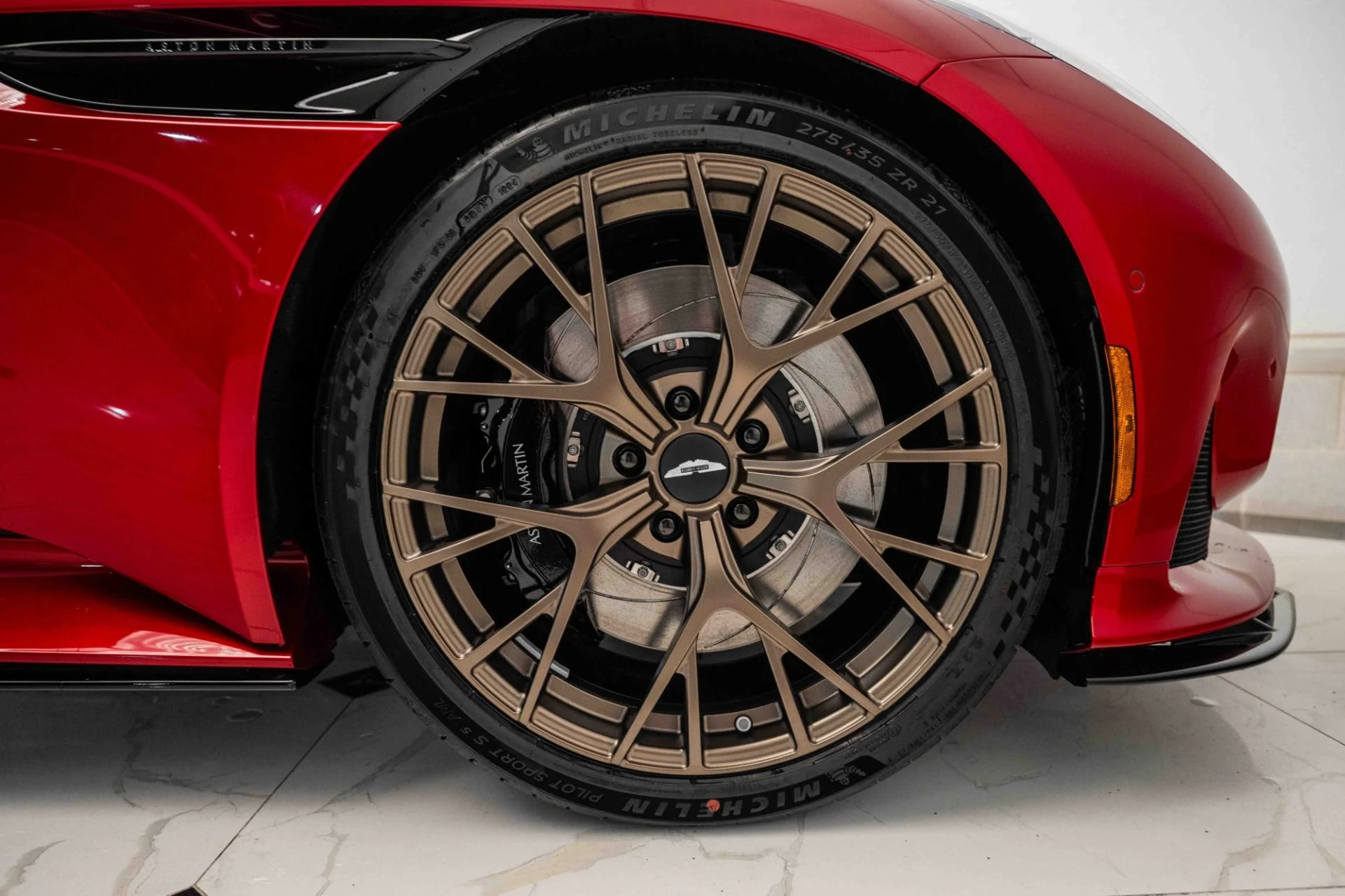 mph043_3680799549_Used_2025_Aston_Martin_DB_12_Volante_1727881023_44638851dd