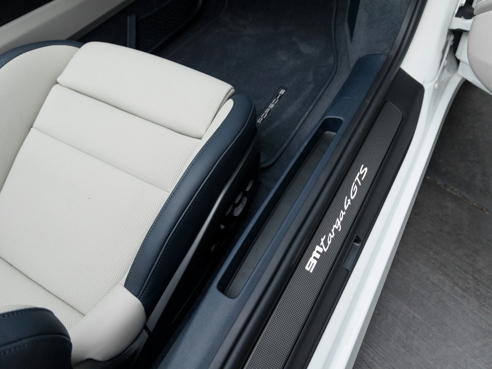 mph043_3695222521_44_7d3a8d34d9