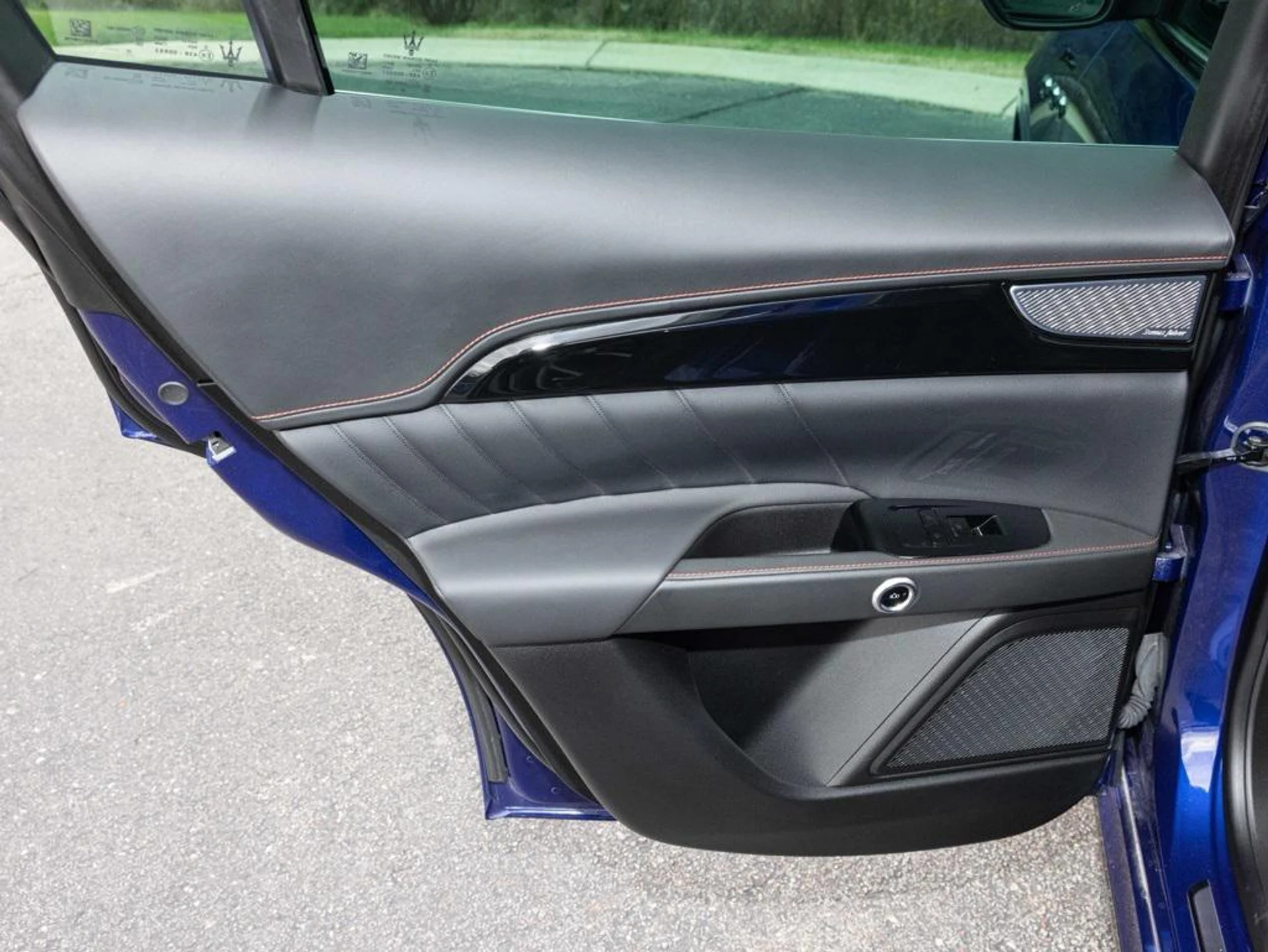 mph043_3715404068_472374604_6925efba42064a968b9b8537_b114768cd3