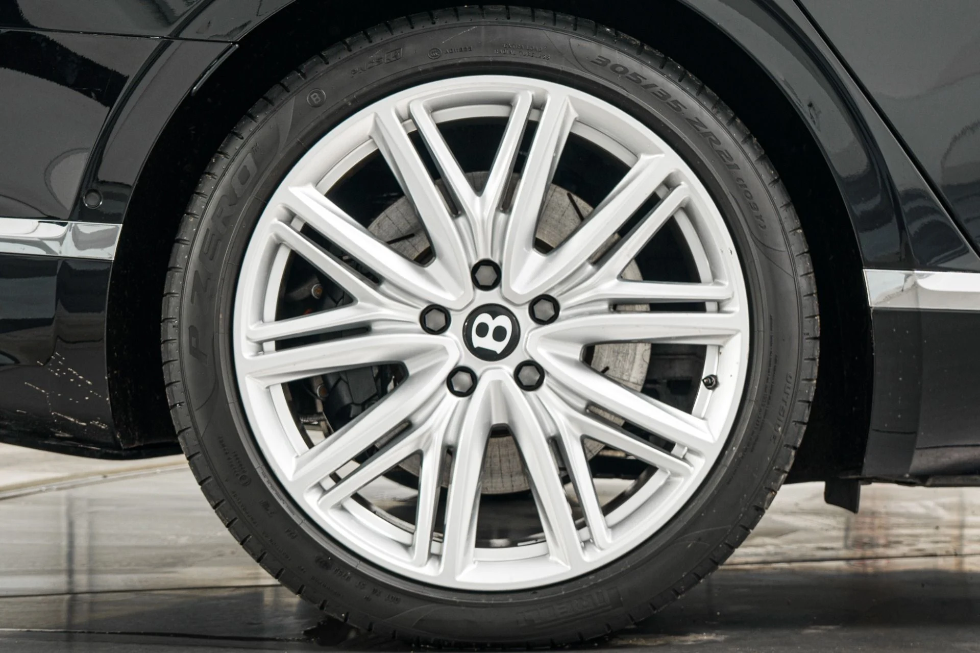 mph043_3722604617_Used_2023_Bentley_Flying_Spur_Hybrid_Four_Seat_Comfort_Specification_Contrast_Piping_and_Stitching_1772036737_a0ed4a862d