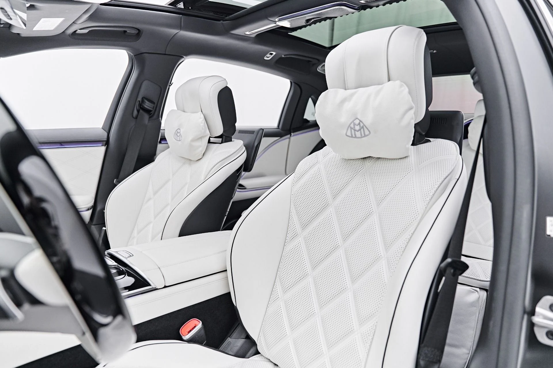 mph043_3728054138_Used_2026_Mercedes_Benz_S_Class_Maybach_S_580_1790467909_32a1e6d737