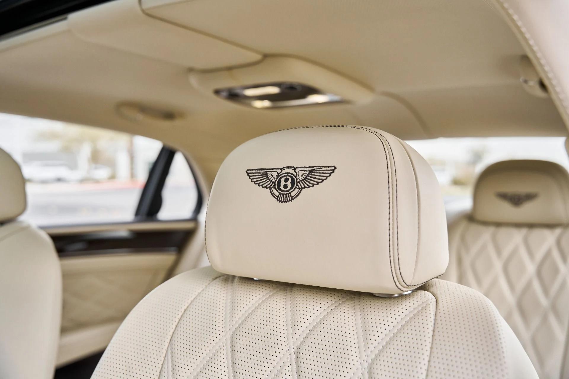 mph043_3741026902_Used_2015_Bentley_Flying_Spur_V8_1769278374_dad0285676