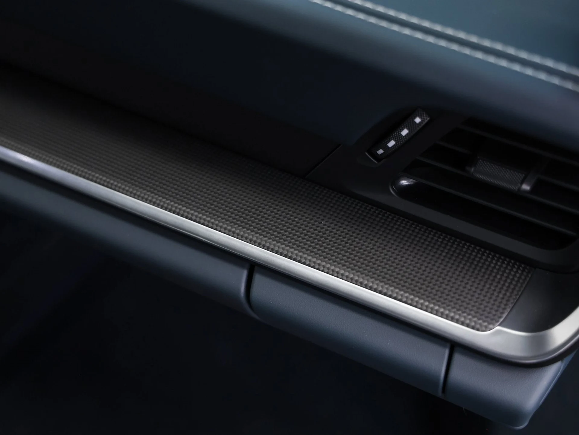 mph043_3756219809_44_99a4a08180