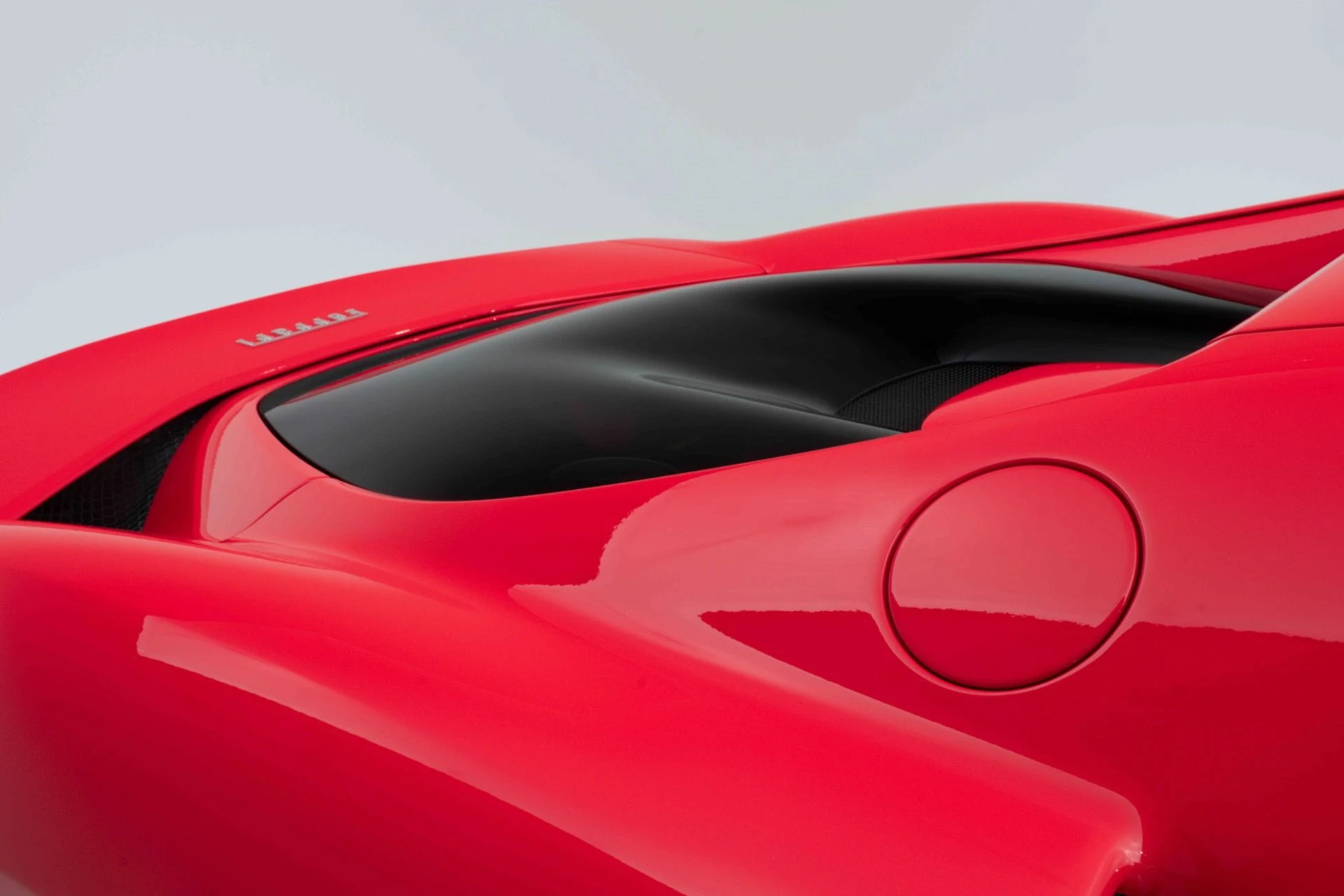 mph043_3787115926_Used_2025_Ferrari_296_GTB_1774025107_ebc2d792b9