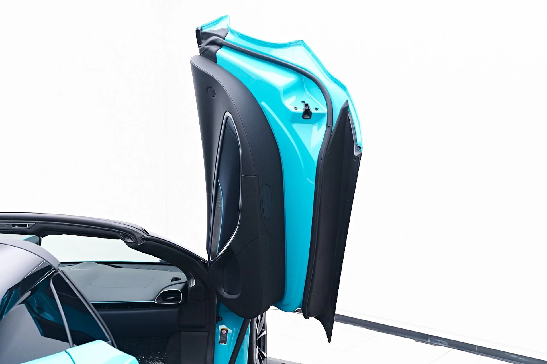 mph043_3790324153_Used_2025_Mc_Laren_Artura_Tech_Lux_1745952984_c168c26162