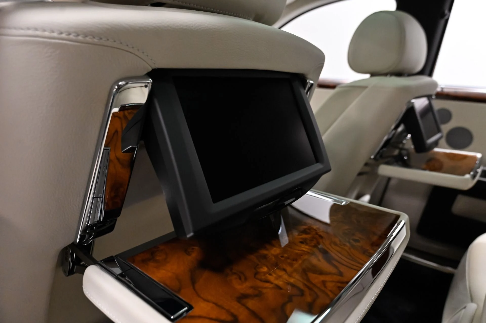 mph043_3799401388_Used_2012_Rolls_Royce_Ghost_Base_1789141578_08f1f4ad41