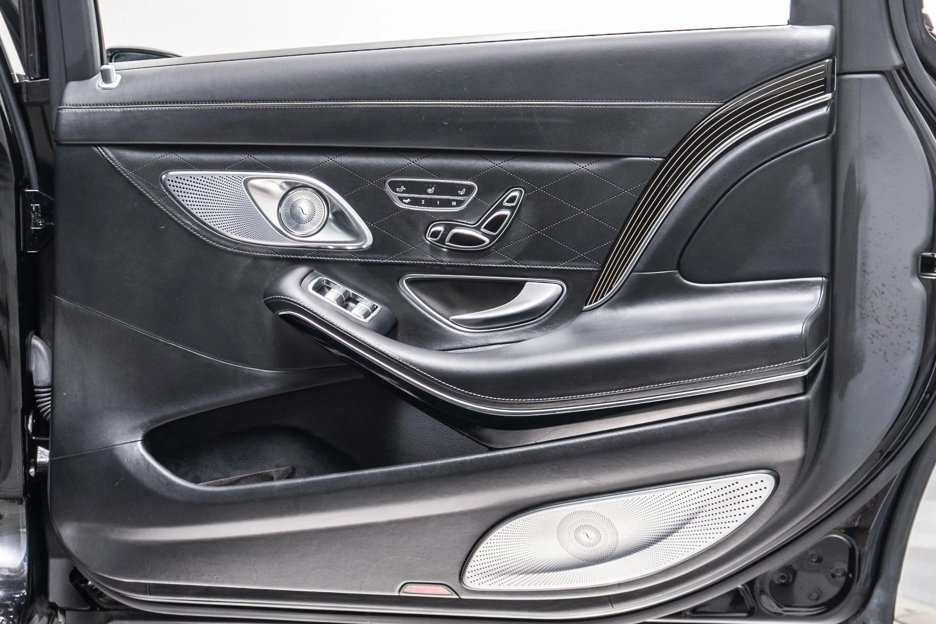 mph043_3805317833_Used_2020_Mercedes_Benz_S650_Mercedes_Maybach_S_650_1787246349_04119be0da