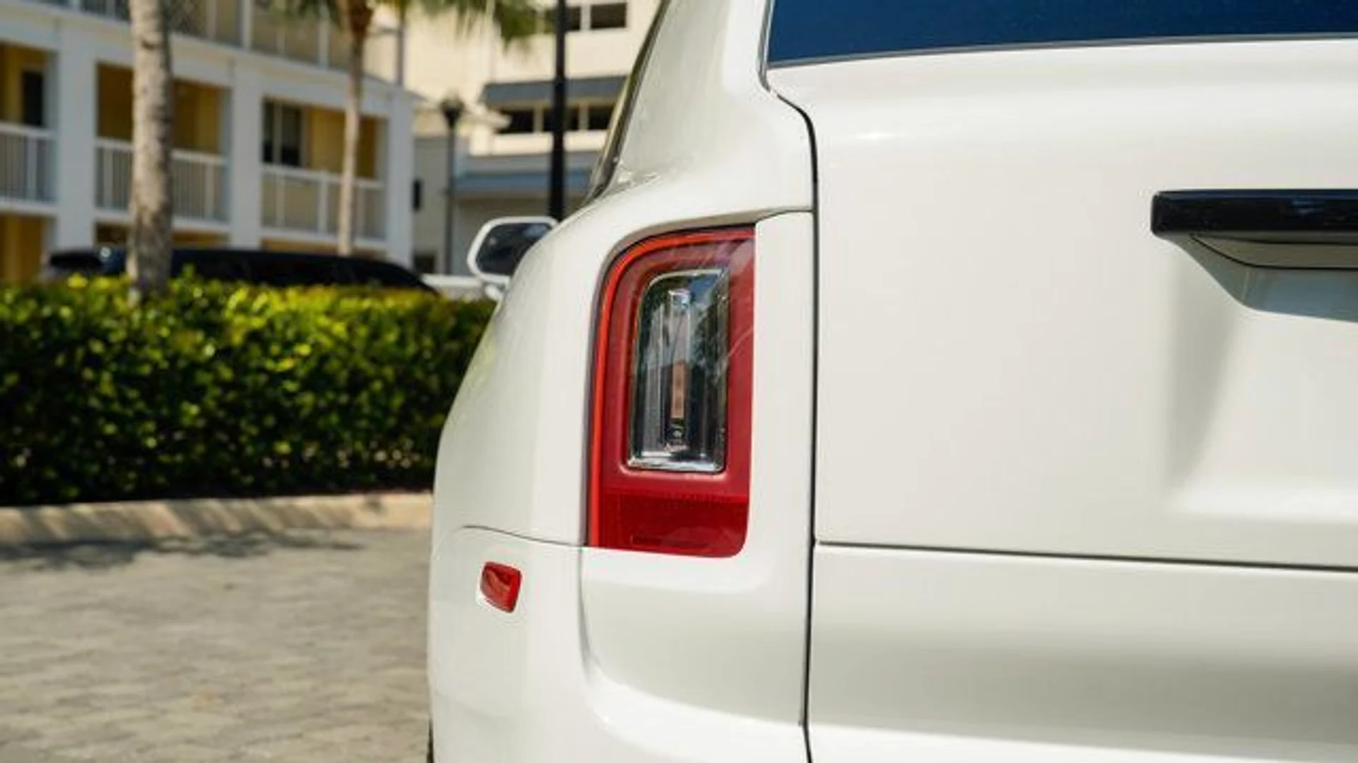 mph043_3818828903_22877899_44_640_ae9a142322