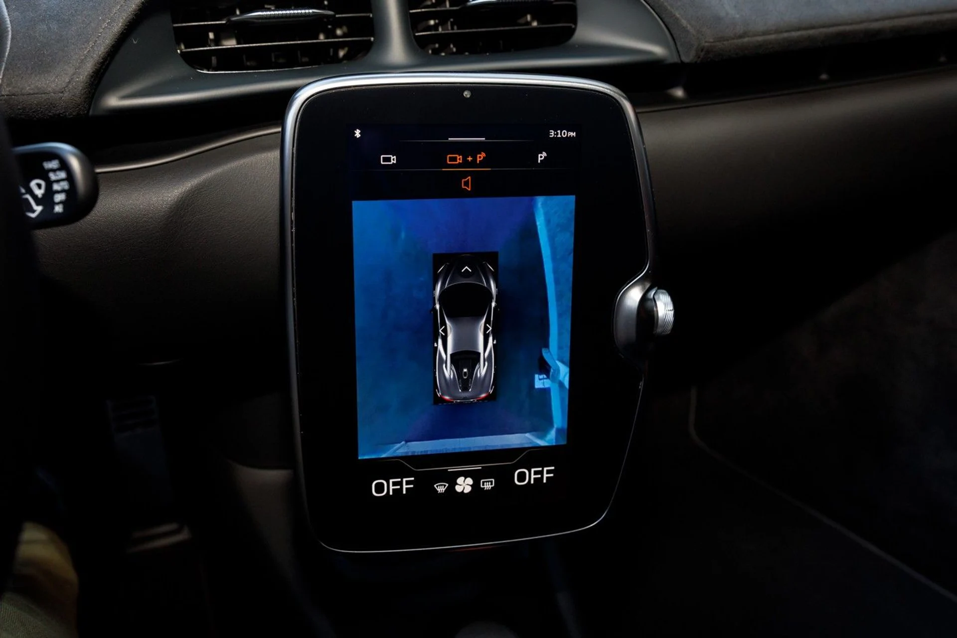 mph043_385553633_617_p44_l_6e43c46f47