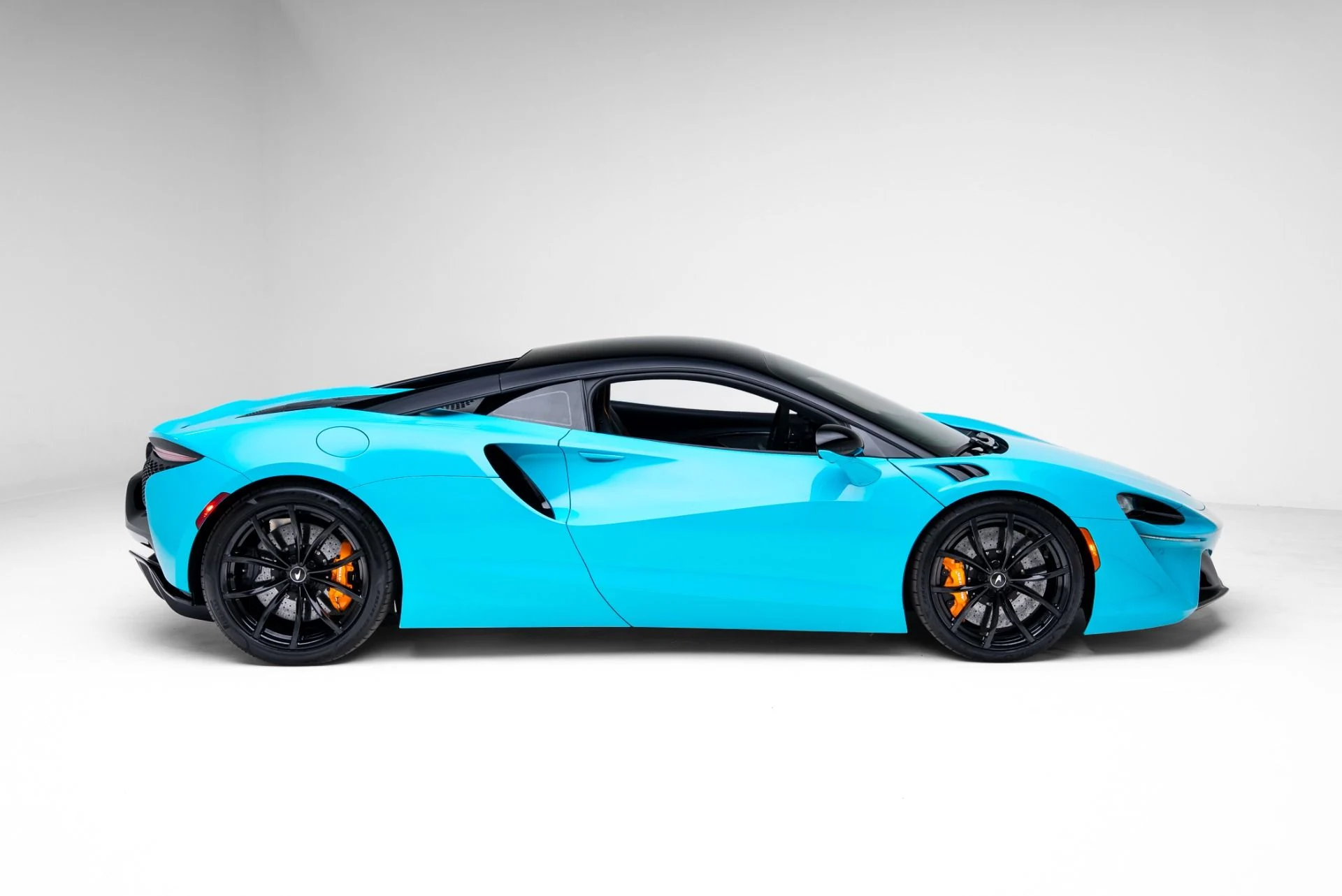 mph043_3879173489_Used_2023_Mc_Laren_Artura_1770682323_bdd6183c4b