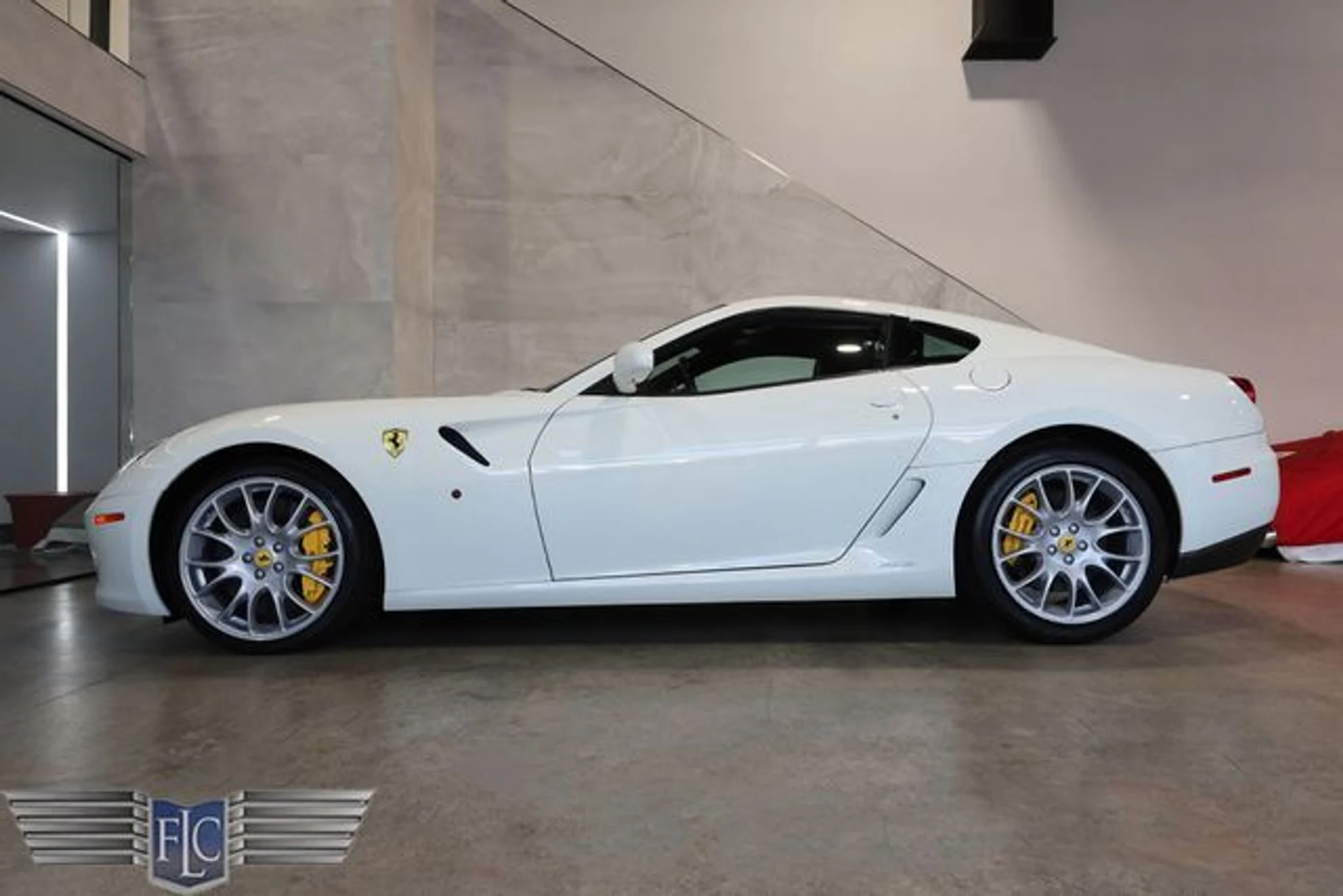 mph043_3891314882_used_2011_ferrari_599_2drcoupegtbfiorano_9689_23067510_48_640_1b35b099e9