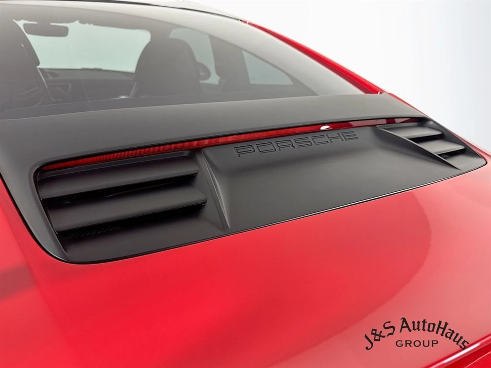 mph043_3911886160_7bwncaaytnsj3trl8mgdav24emi5_6ccc6e51c1