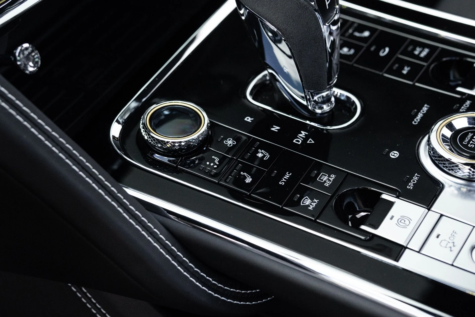mph043_3913049386_Used_2023_Bentley_Flying_Spur_S_V8_1778782784_f9472e6a44