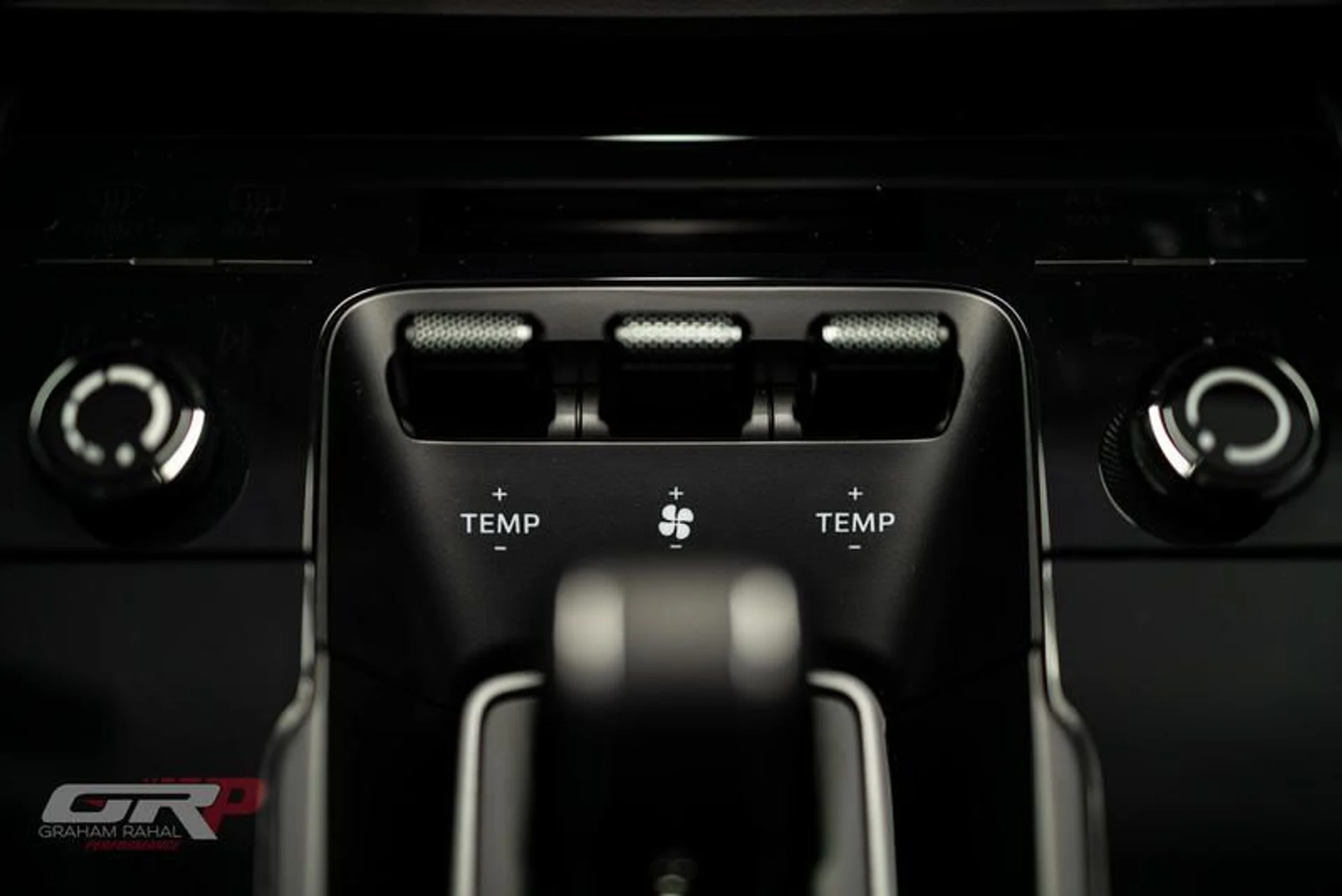 mph043_3922172833_D2_FB_9_C44_8_FF_2_49_B7_90_A8_B5_A821915_E08_ee8a9fcd44