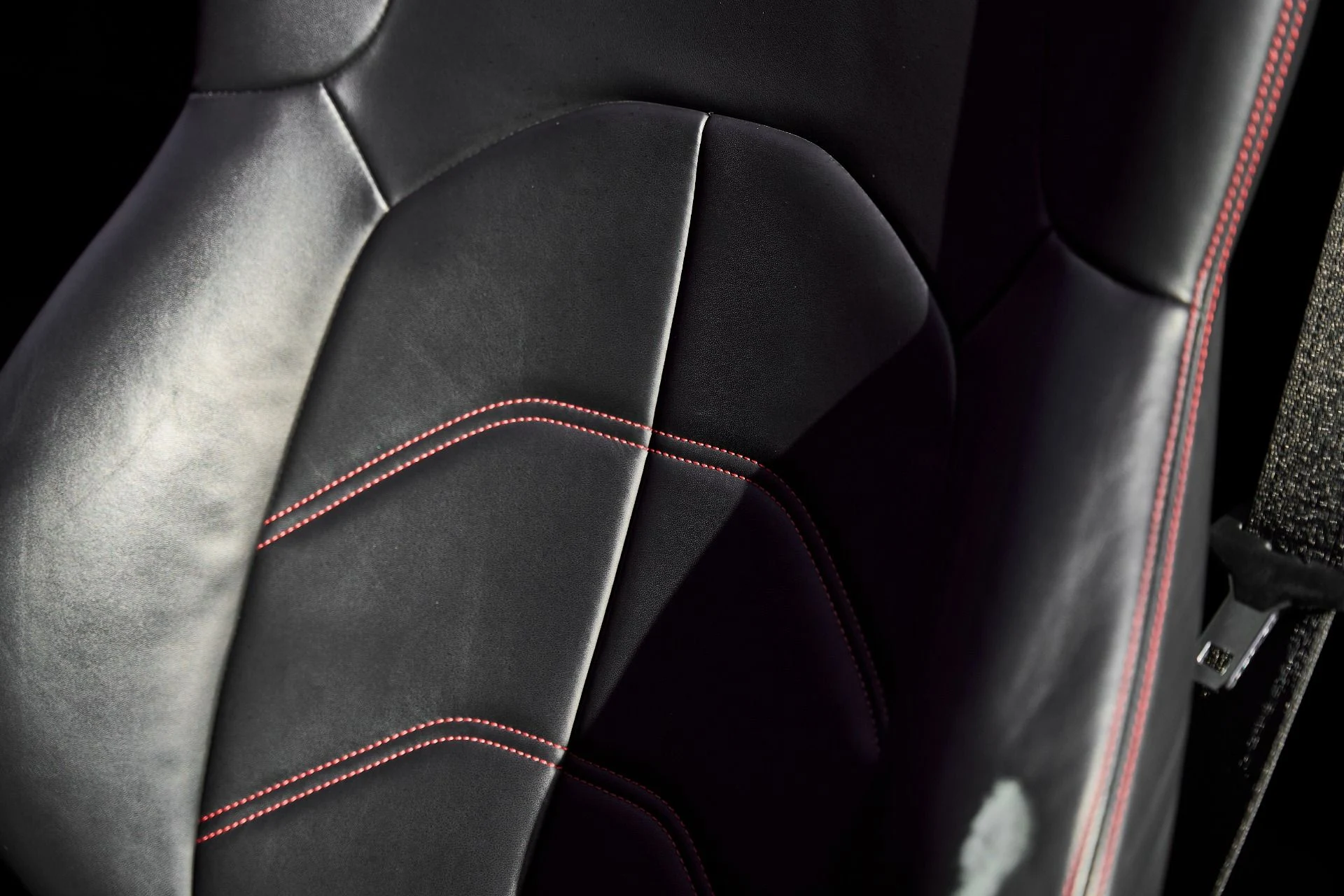 mph043_3932284936_Used_2019_Ferrari_488_Spider_Base_1766024970_214dc167fa