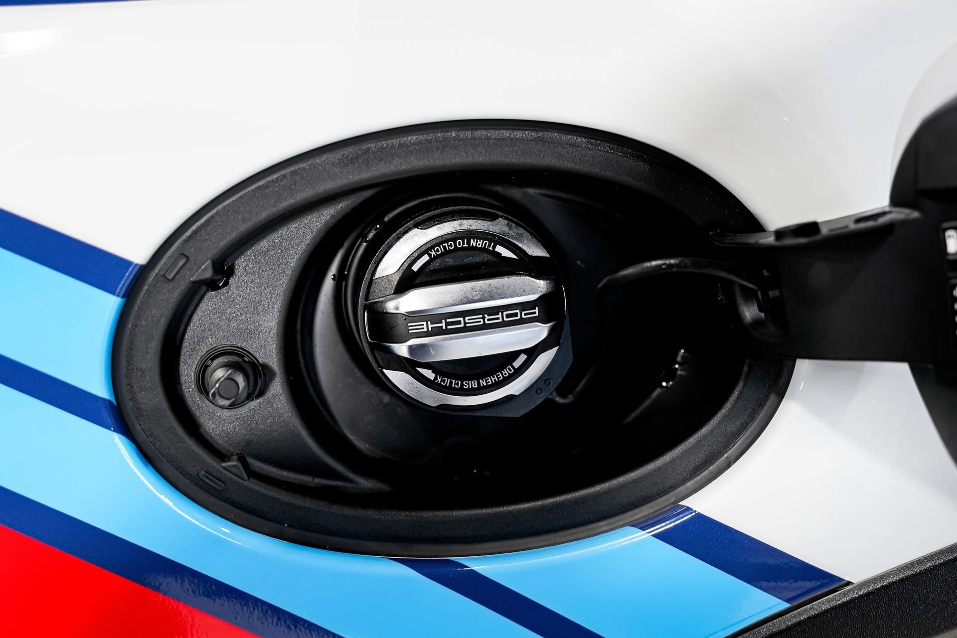 mph043_3943533485_9cafd2b7327ee8d52d1b3a6c99ef000ax_e64acce16b