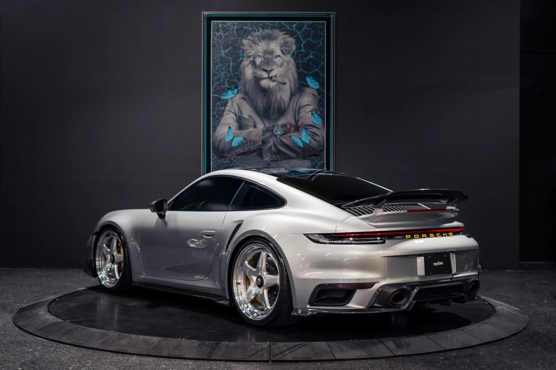 mph043_3945755487_Used_2021_Porsche_911_Turbo_S_Full_Carbon_Bodykit_HRE_Wheels_1783102958_d890241971