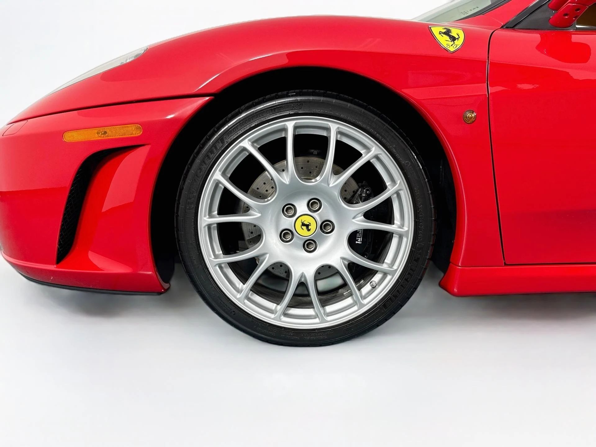 mph043_3955464361_Used_2005_Ferrari_F430_1785792592_48ecf3dfd3