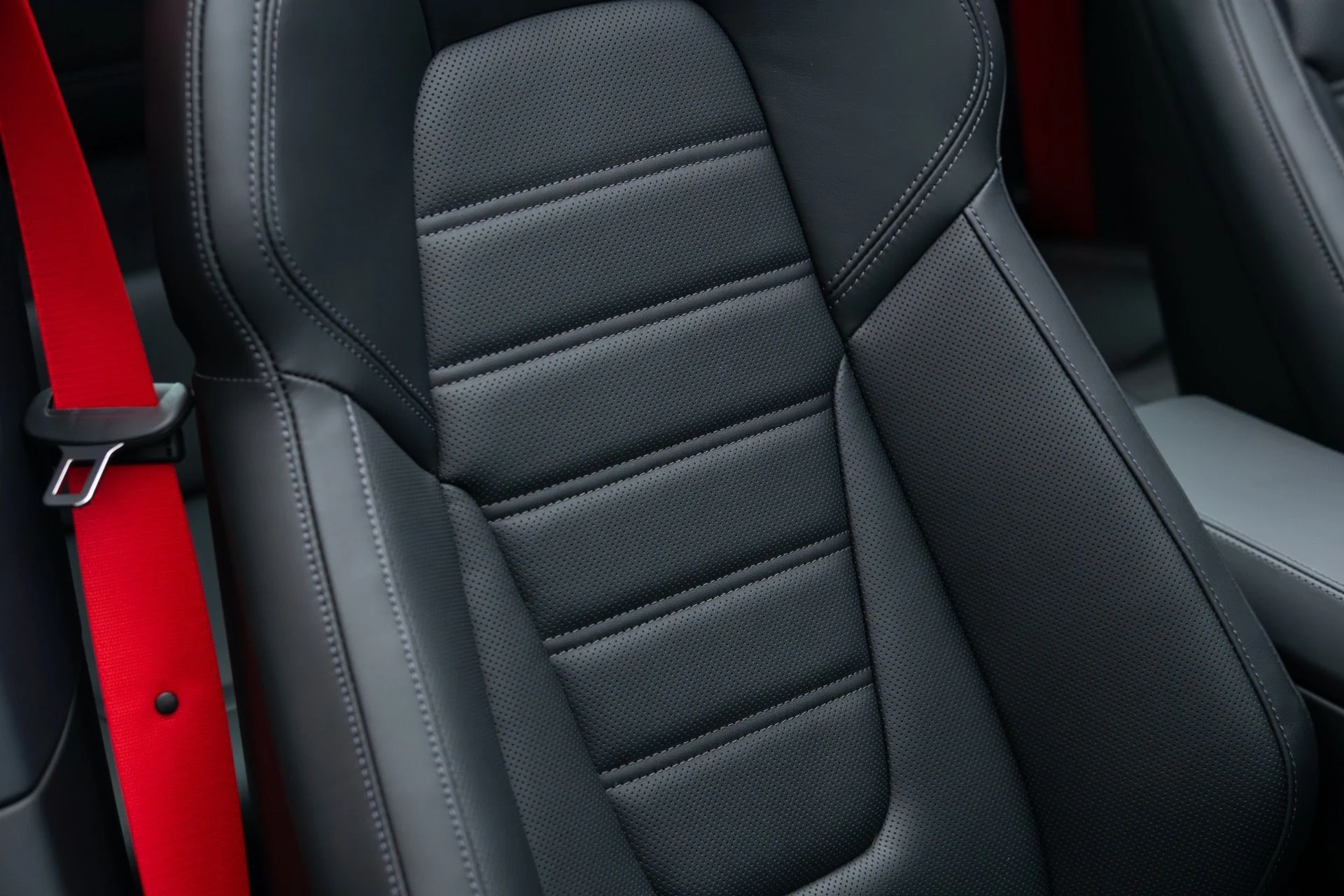 mph043_3994071354_Used_2025_Porsche_911_Targa_4_GTS_1769107430_d95b8e8880