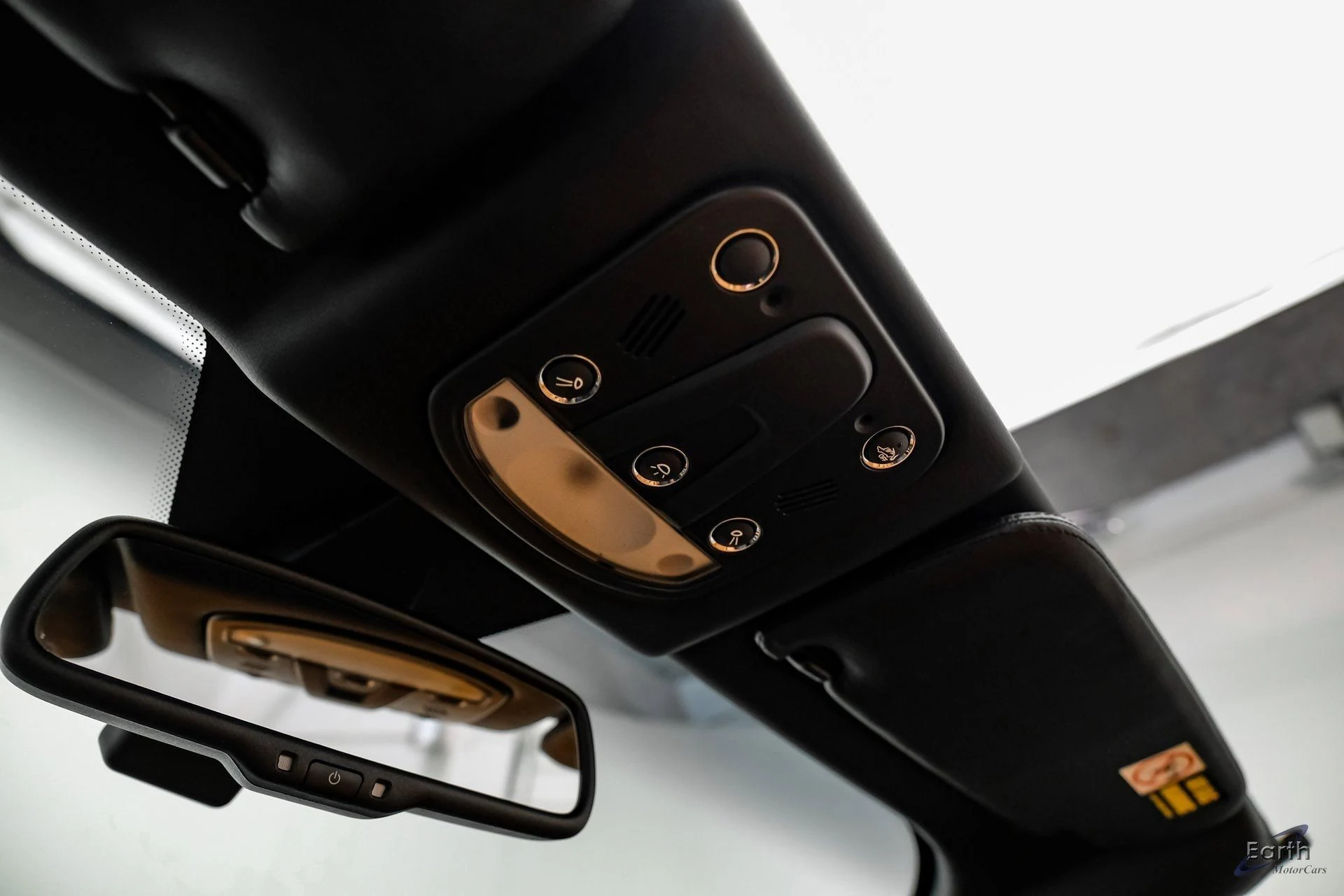 mph043_4000124707_dffdb68a6d5d17f1ac52eab6aab78659x_e1632b301d