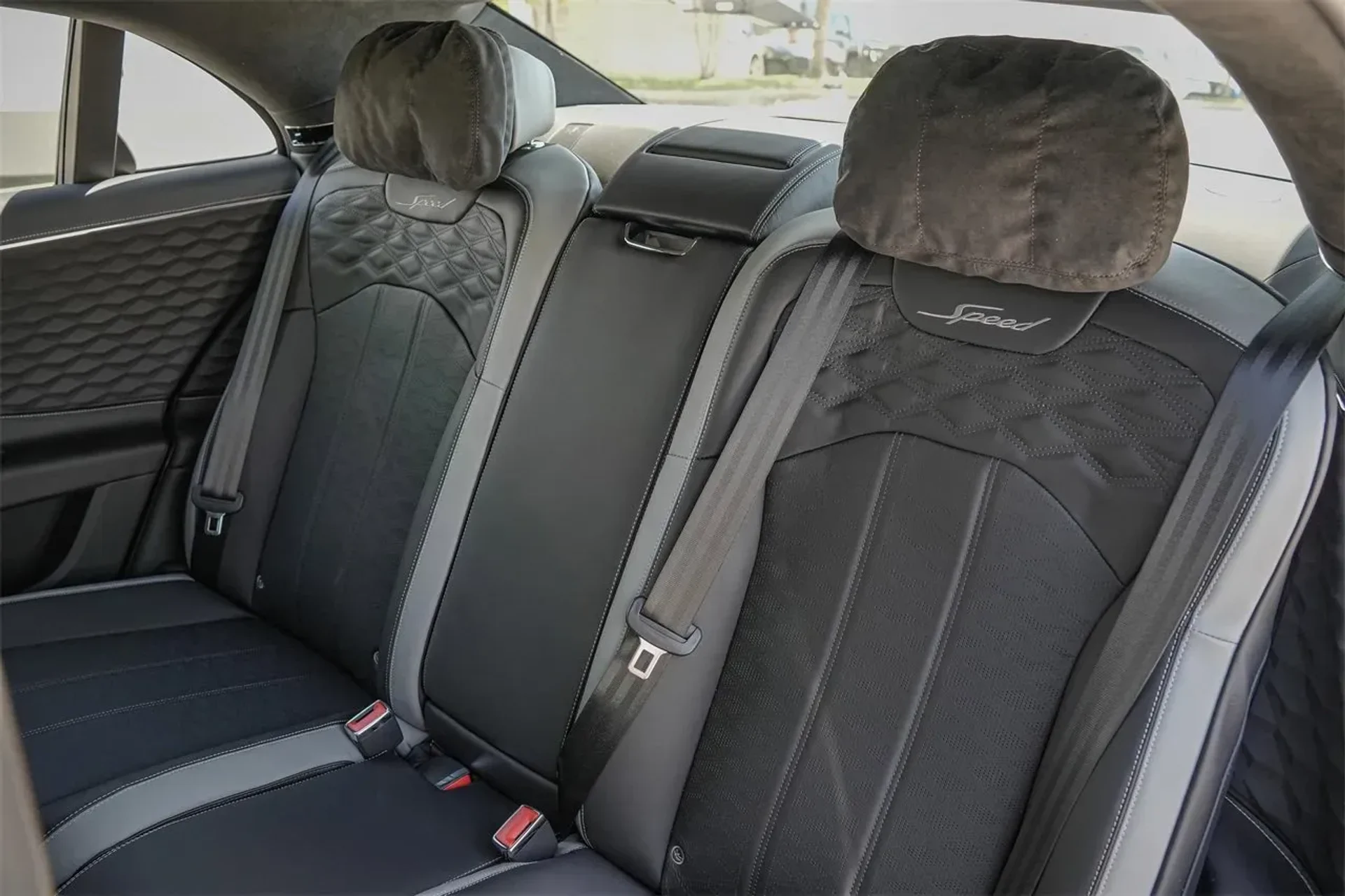 mph043_4014747790_cc51b0969d224e45a595b17939de8dd9_bf1993e2c0