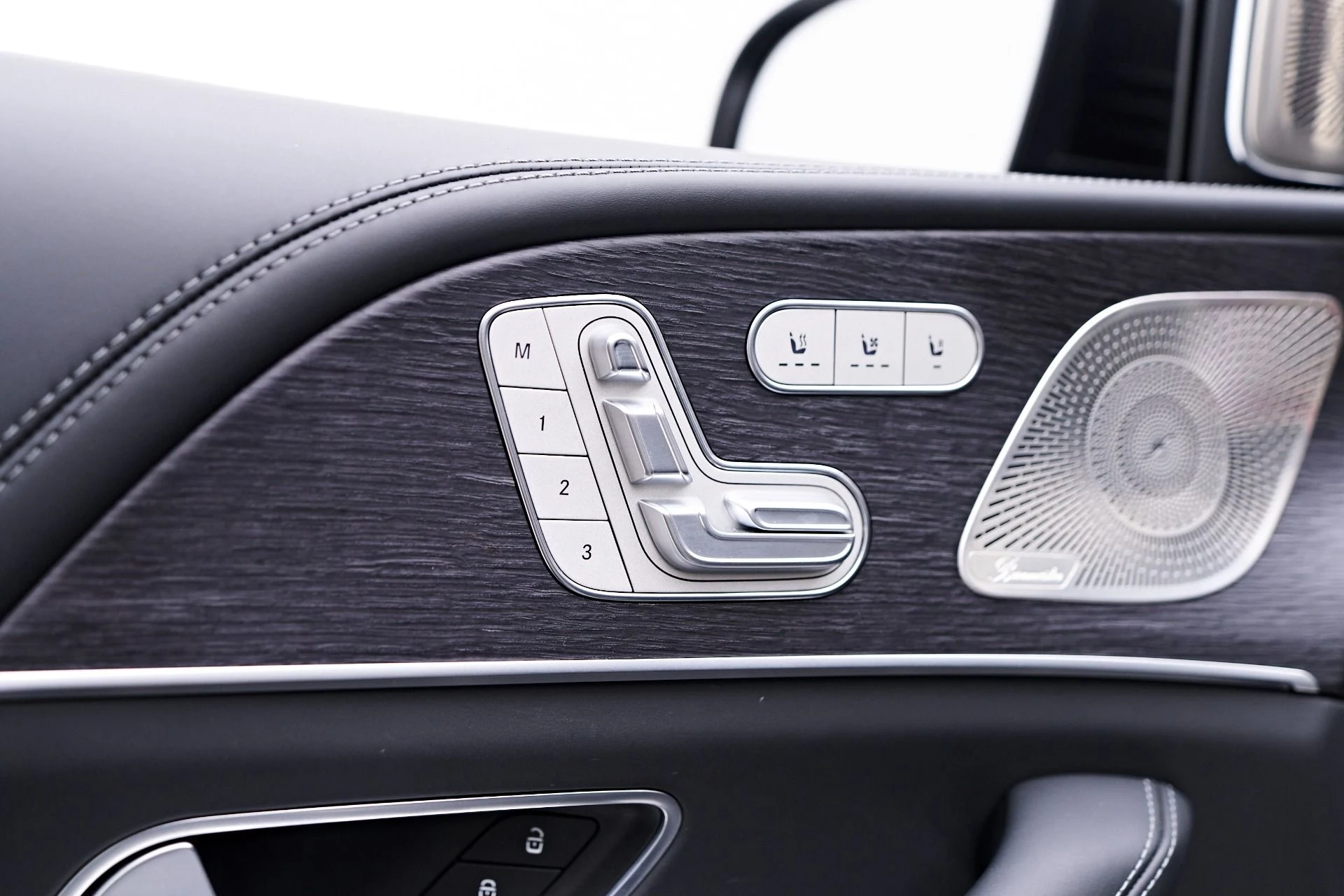 mph043_4023827574_Used_2022_Mercedes_Benz_GLS_Maybach_GLS_600_1747446181_5ca691176c