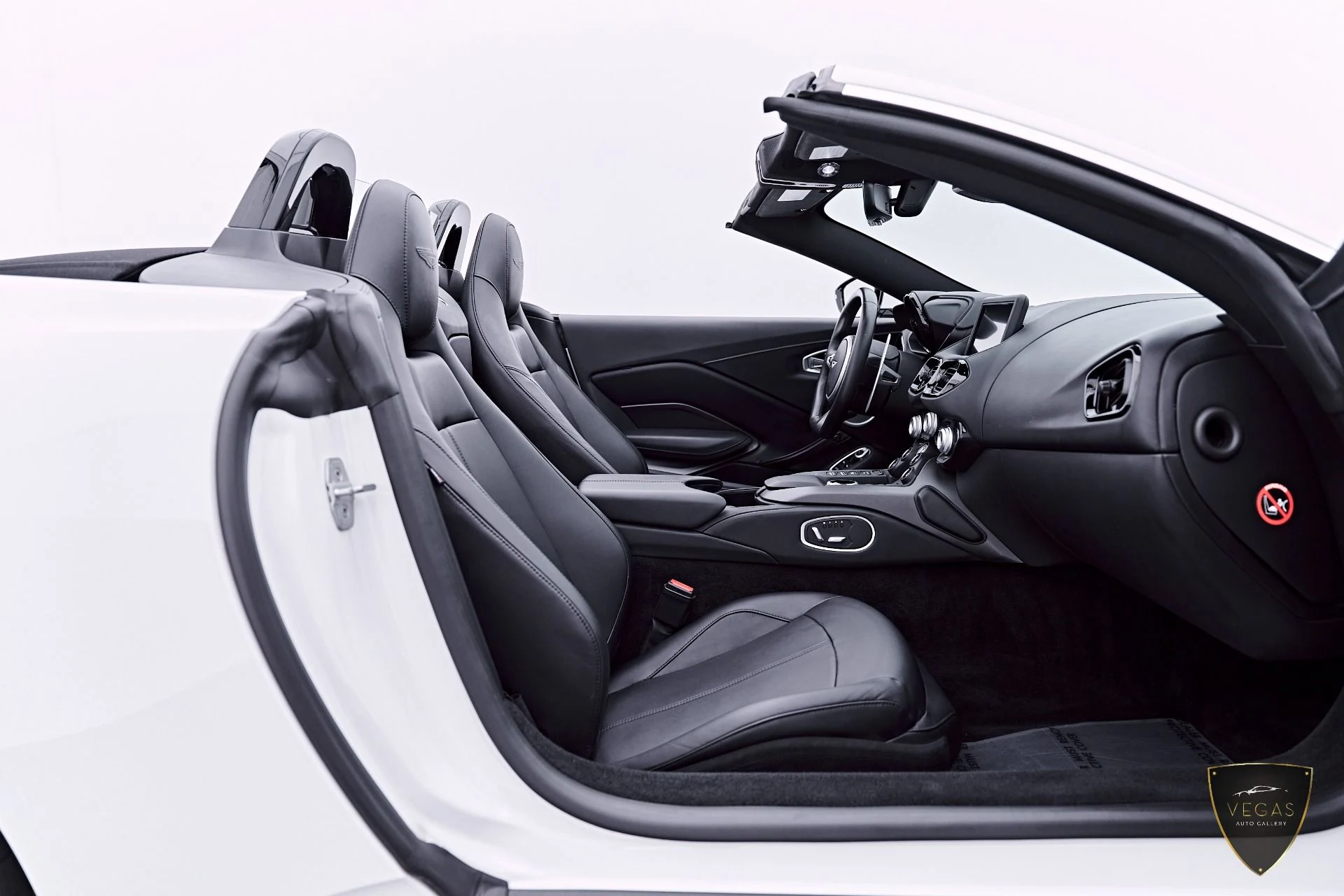 mph043_4063460840_Used_2023_Aston_Martin_Vantage_1783622463_87225dfcb6