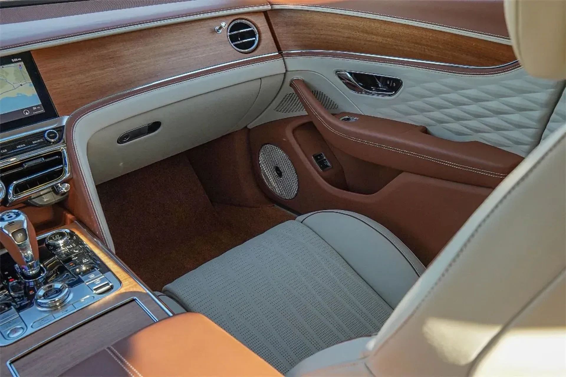 mph043_4071463309_4ccbd73734f546eab7b594514124bfba_6505f1e801