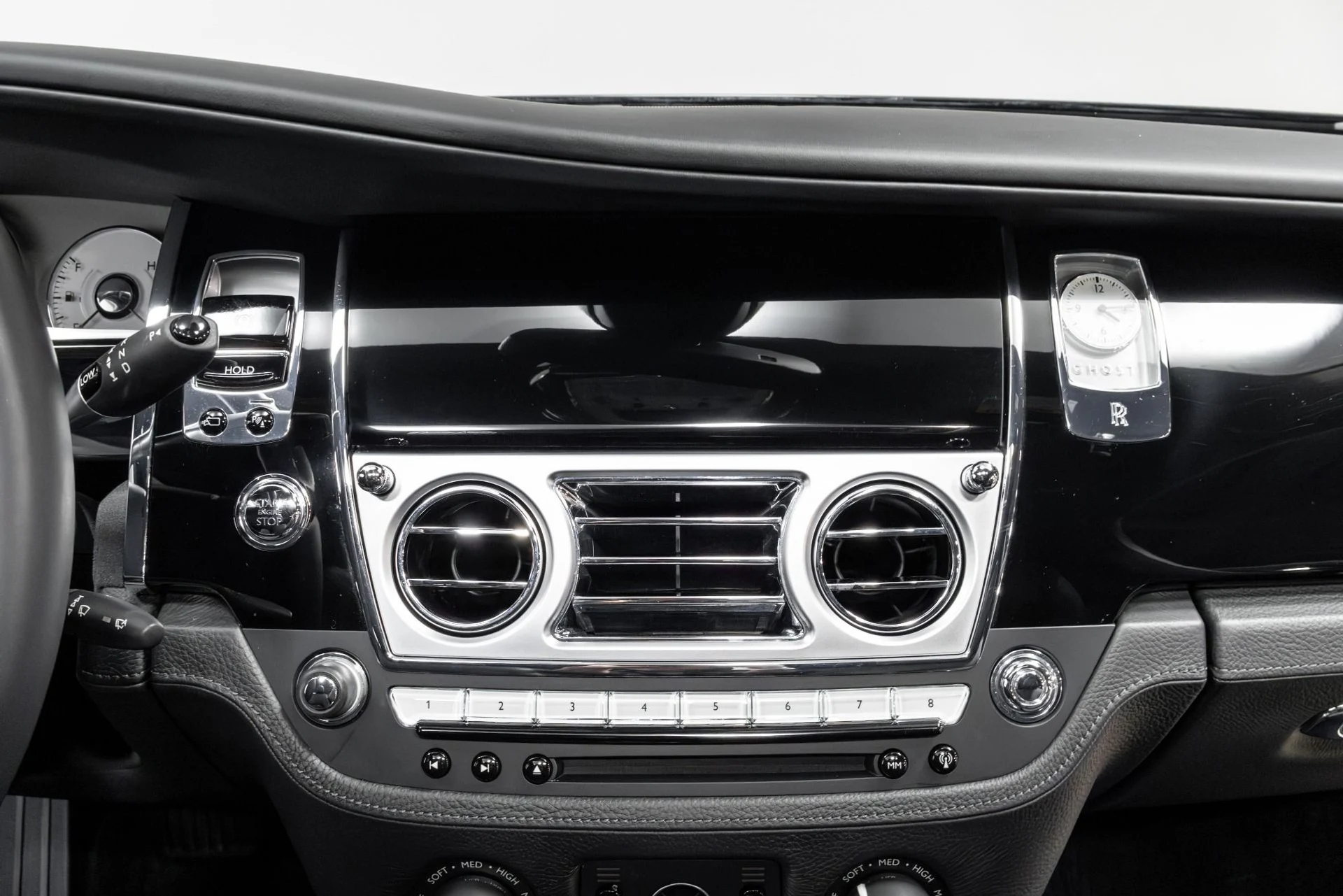 mph043_4082709136_Used_2011_Rolls_Royce_Ghost_Base_1762877304_1ac7998104