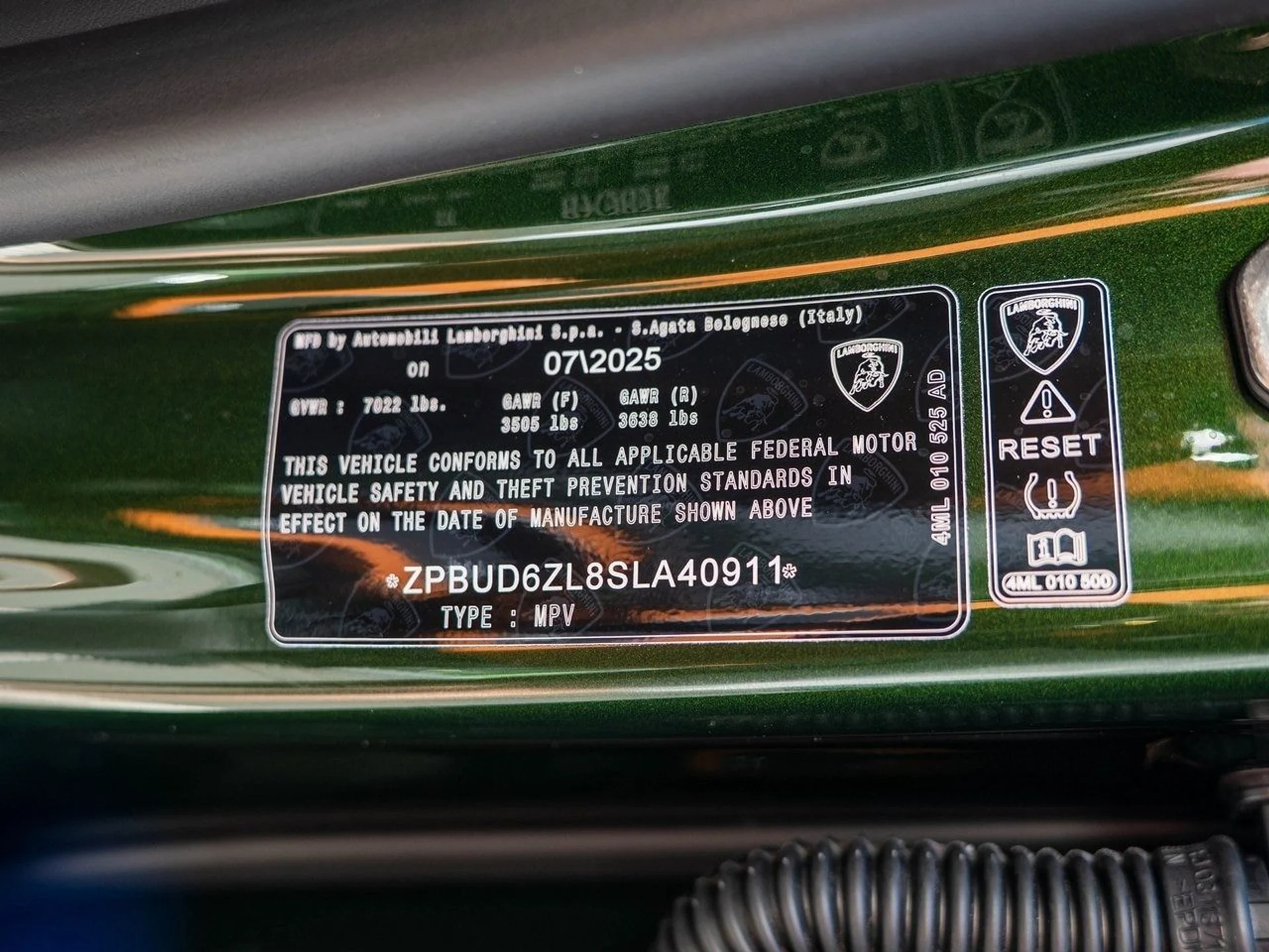 mph043_4088010416_3b3f984c0706d15ab631214e47fec2f0x_ee6f1d7aac