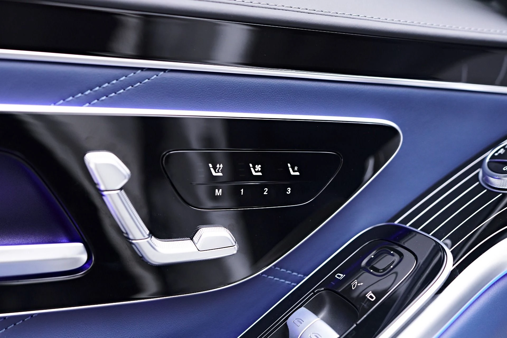 mph043_4088290462_Used_2024_Mercedes_Benz_S_Class_Maybach_S_680_1749232025_e99ece3c65