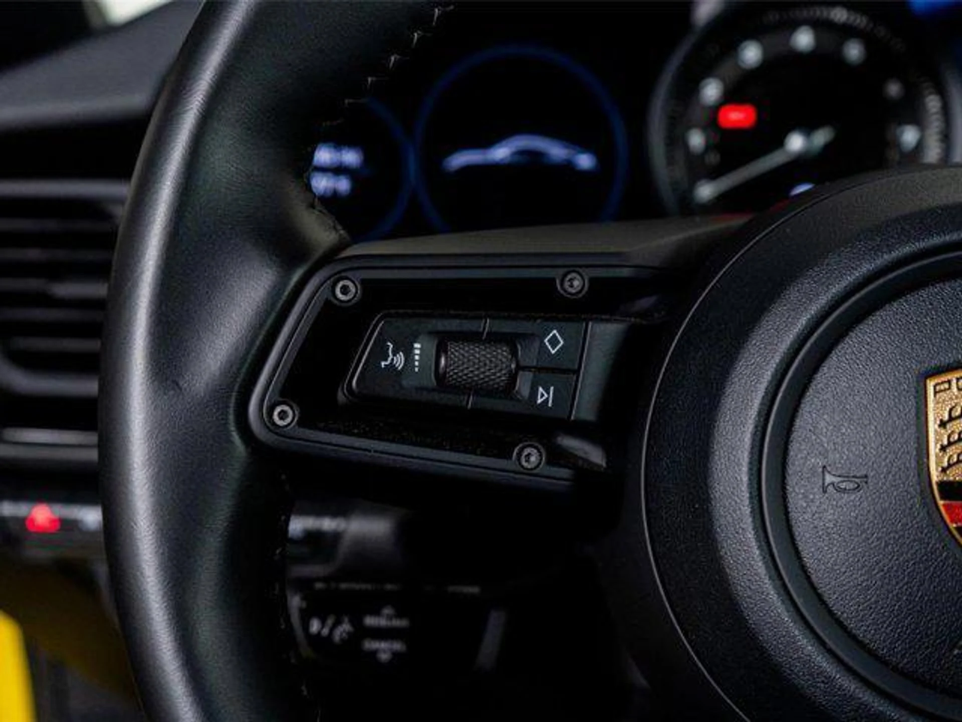 mph043_4111436447_OEJ_5_PJ_Ob1_Jqn_Q2s_z_E8_Zt_BLCMDY_7ec67bffe9