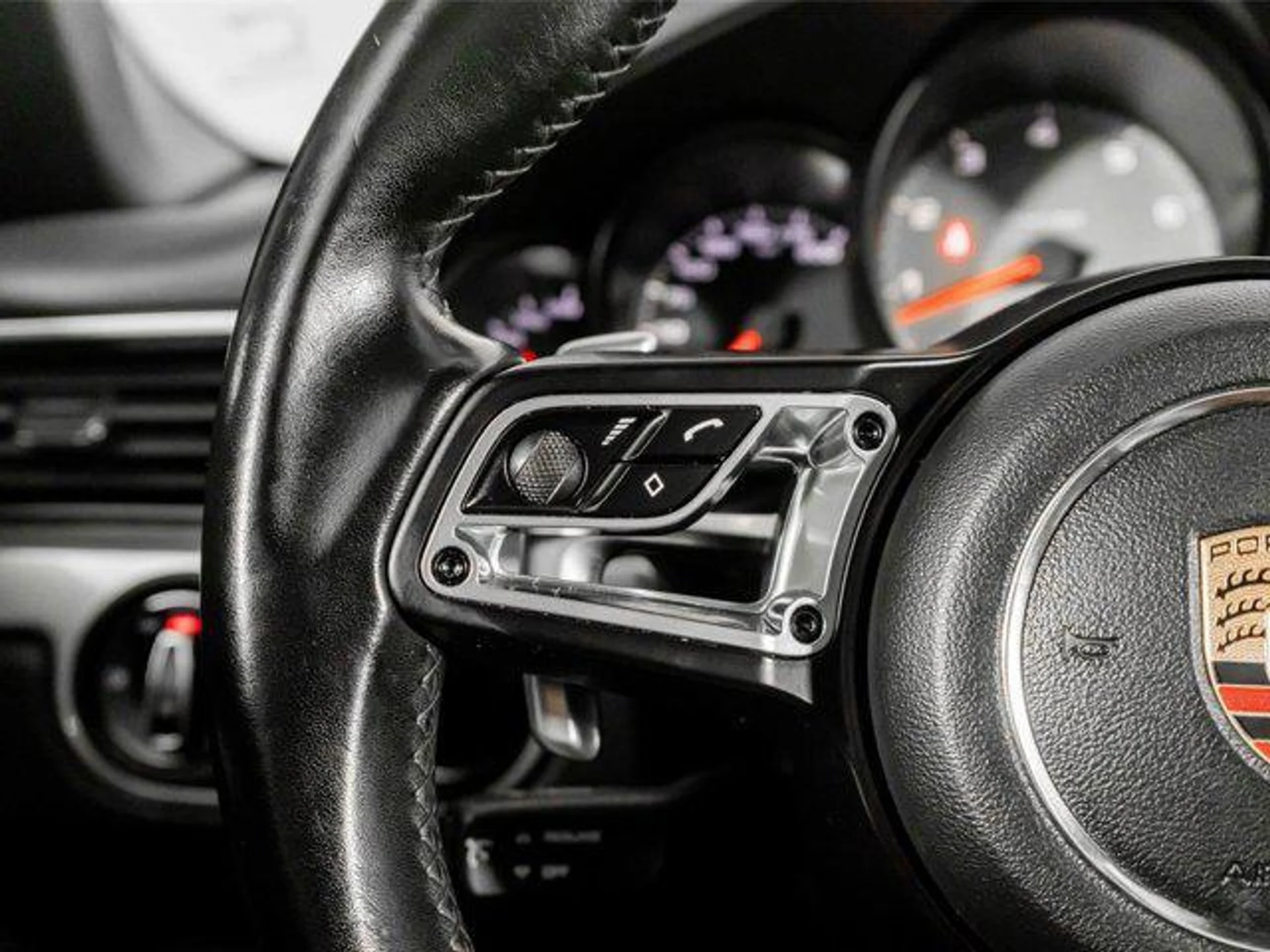 mph043_4123479745_Wzlig_Md_Rfa7_Mc_Wt_L_Cb_KNWK_0_S_Qsg_6a99934e1f