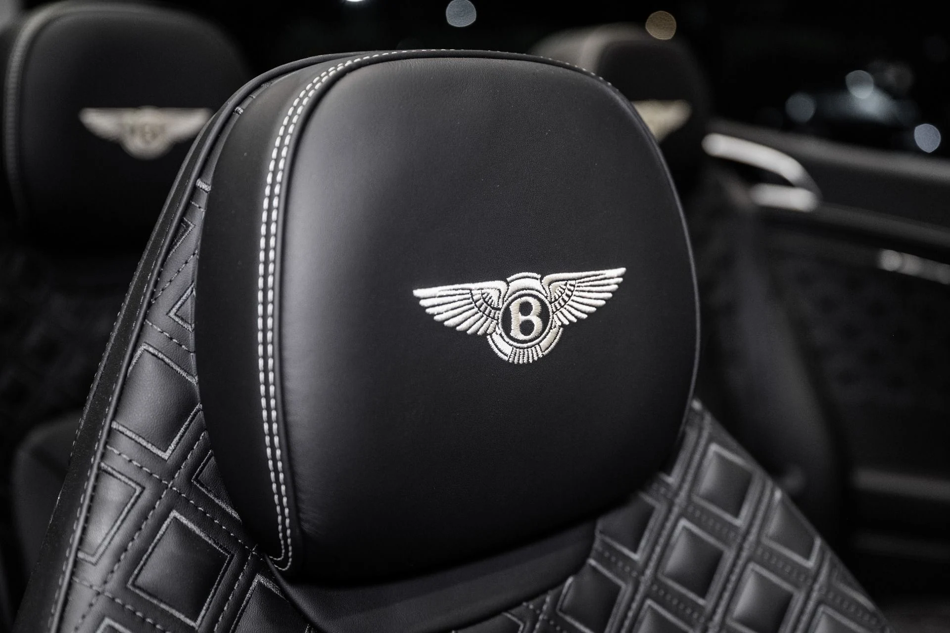 mph043_4129629806_Used_2022_Bentley_Continental_GTC_1776402771_d1cf3e9f04