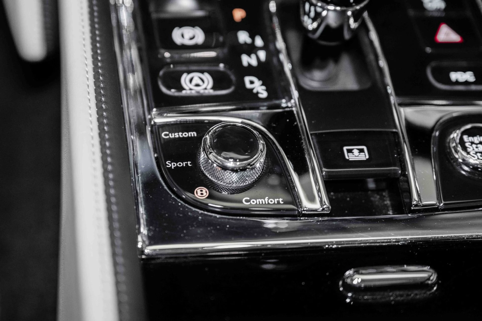 mph043_4145505871_Used_2020_Bentley_Mulsanne_Speed_1739206028_f3cb476ed4